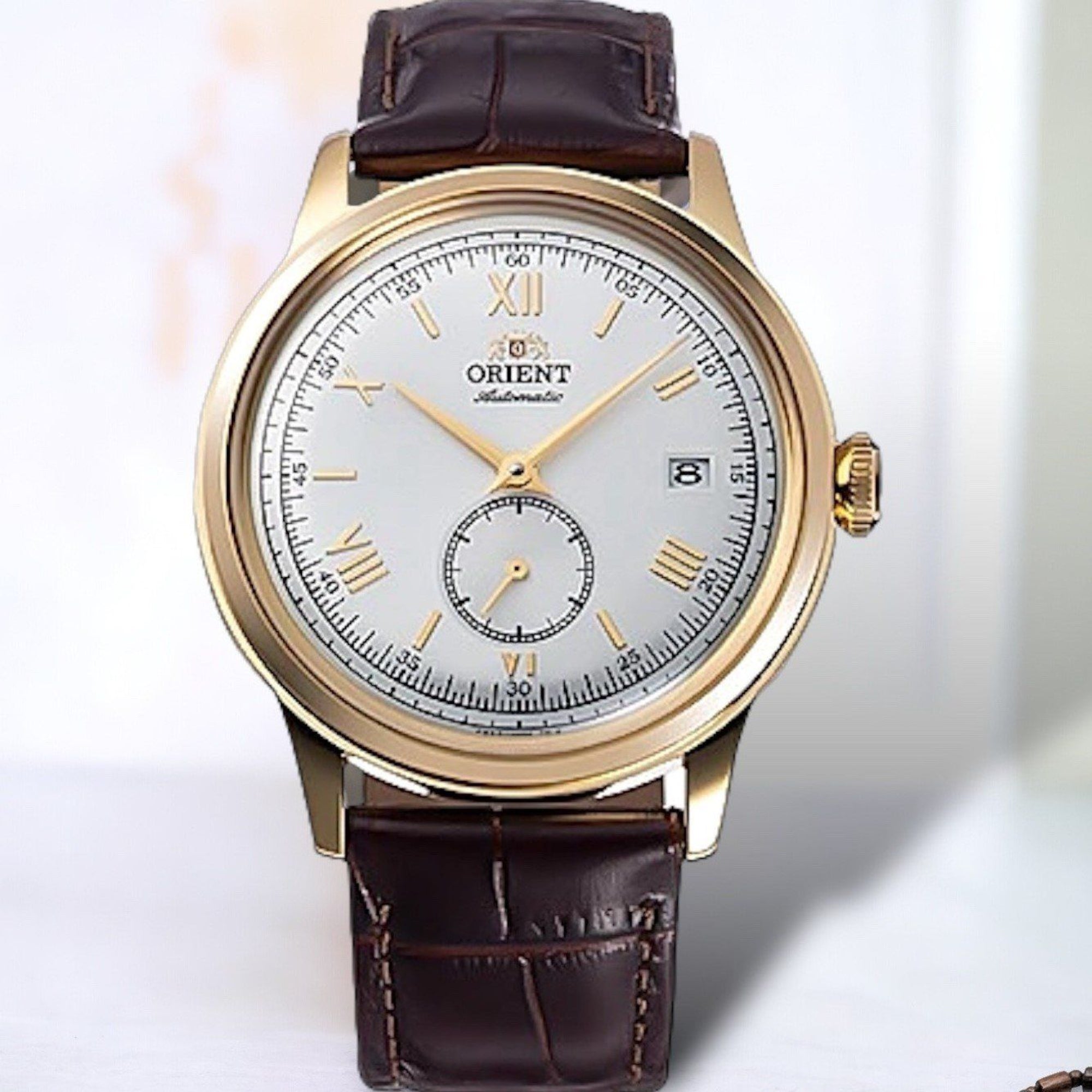 Orient Bambino Classic Vintage Style Small Seconds White Dial Men’s Dress Watch RA-AP0106S30B