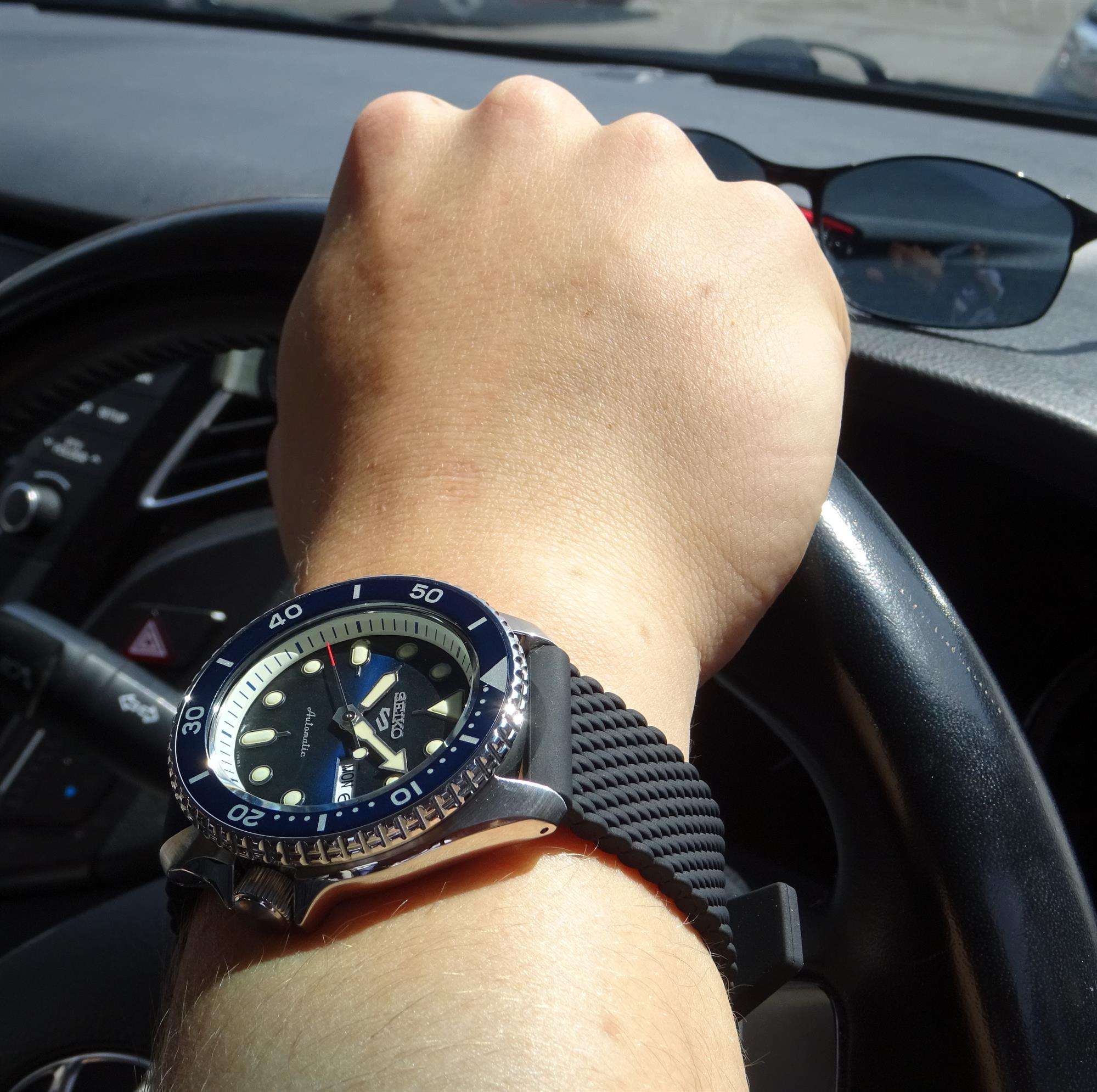 Seiko 5 Sports Blue Dial Silicone Strap Automatic Men's Watch SRPD71K2Exclusive to WatchNation&nbsp;Part of the new 2019 Seiko 5 sports range, this Seiko 5 Sports Watch SRPD71K2 comes in a stylish style. Firstly, a blue dial is complimented by silver indexes and hands powered by a strong automatic movement. This type of engine provides an accuracy rating of +45 to -35 seconds per day. The power reserve for this calibre is around the 40 hour mark, allowing you to take it off for the weekend.Furthermore, when