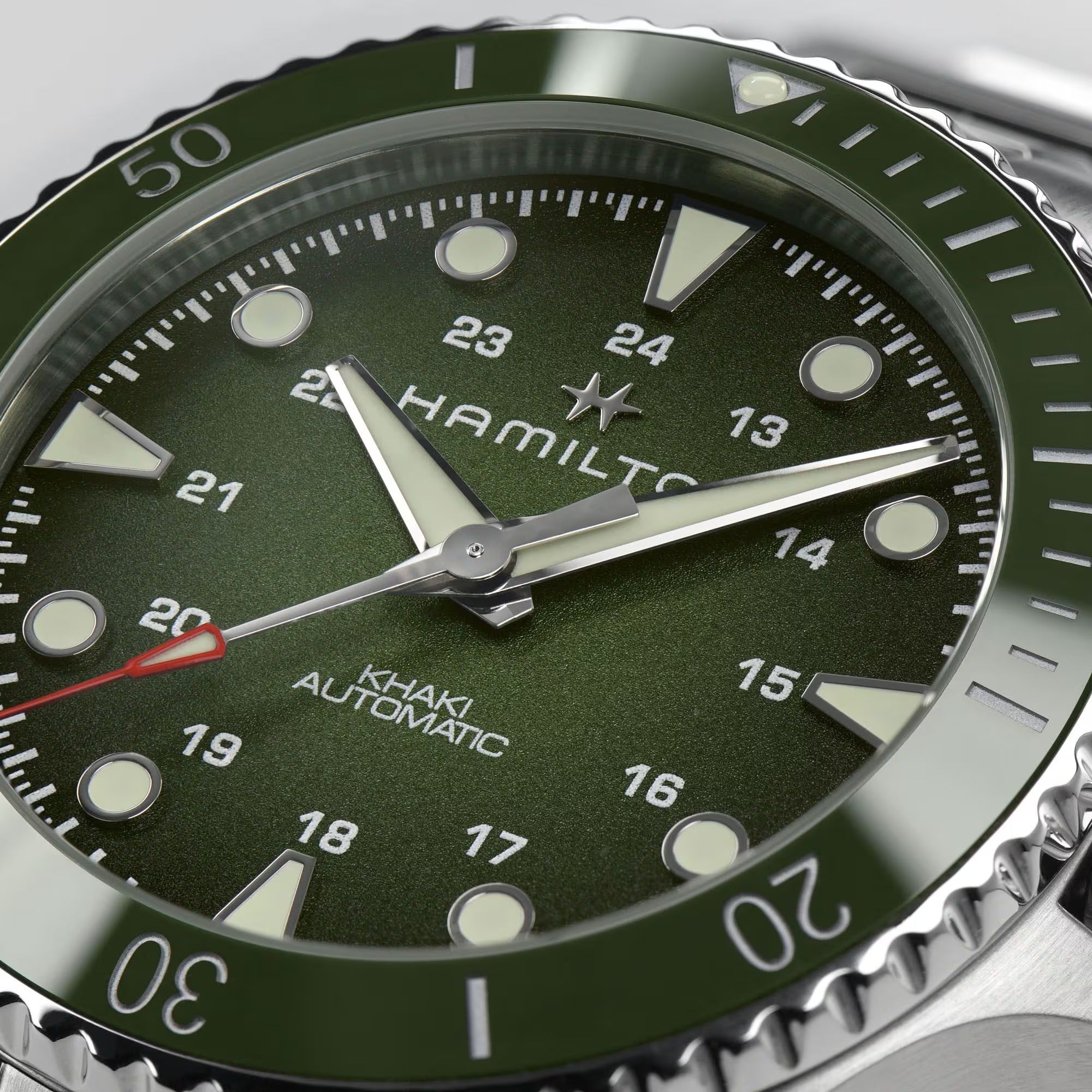 Hamilton Khaki Navy Scuba 43mm Green Dial Steel Mens Automatic Watch H82525160