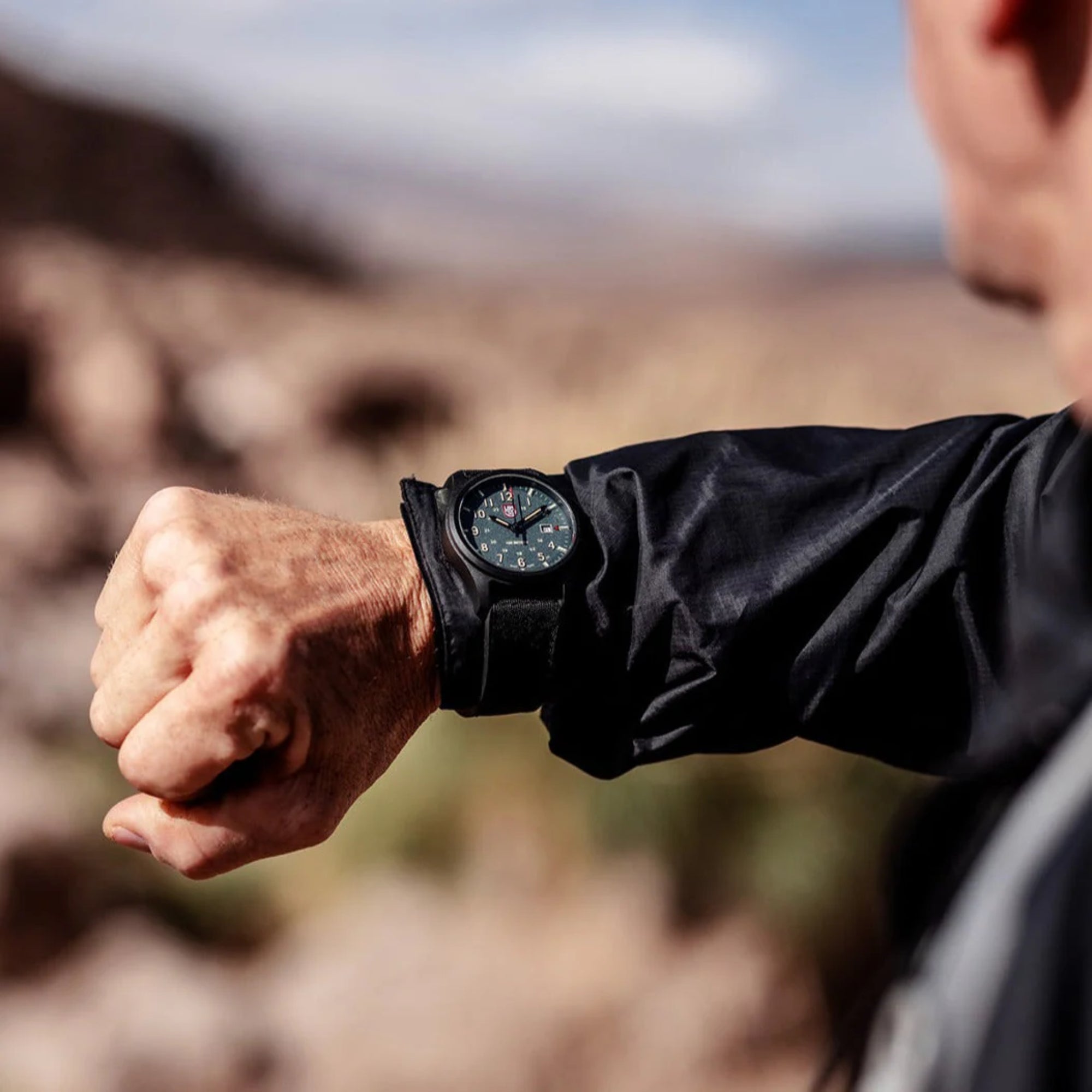 Luminox XL.1977 Atacama Field Quartz 1960 Series Men's Watch