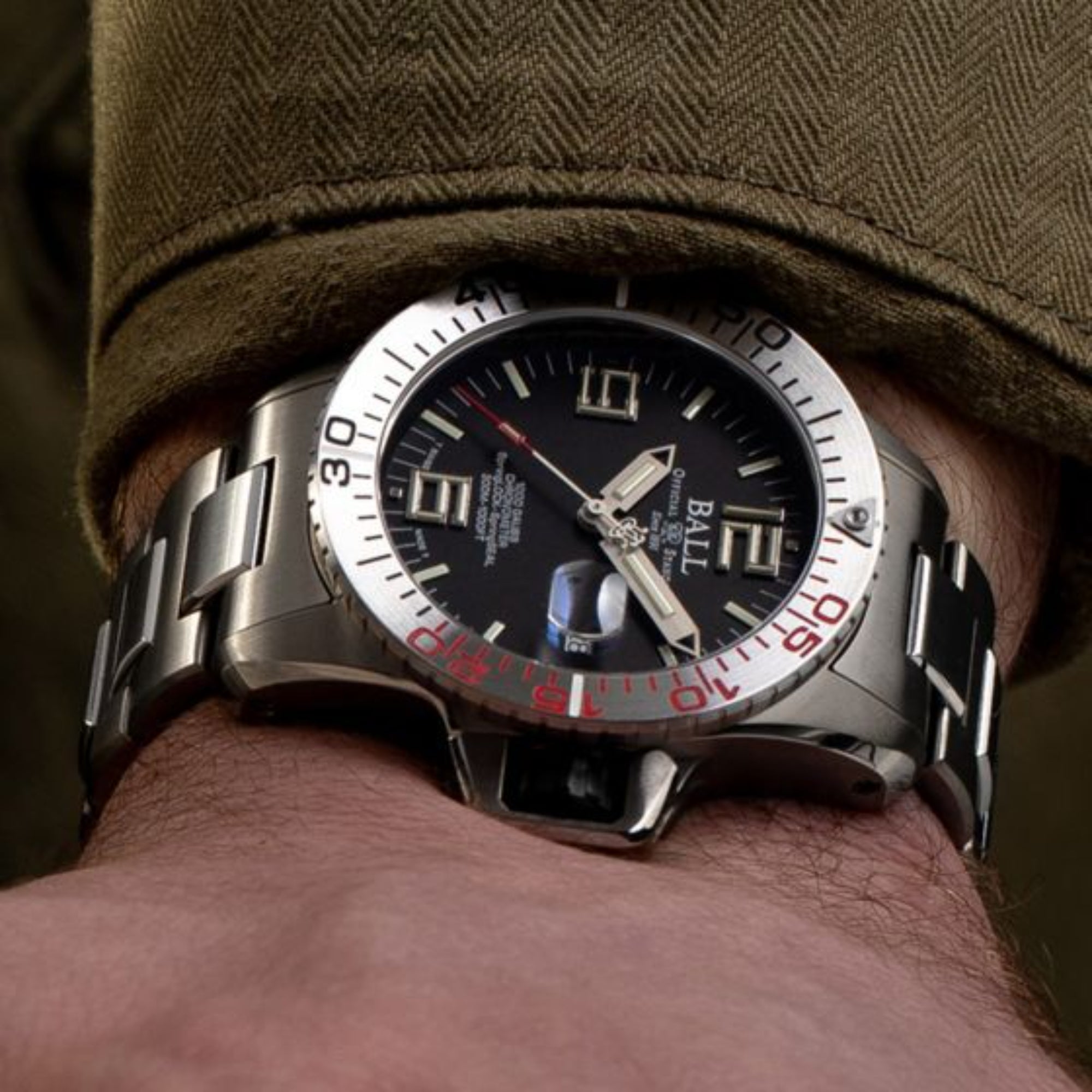 Ball Engineer Hydrocarbon EOD Men's Watch DM3200A-S1C-BK