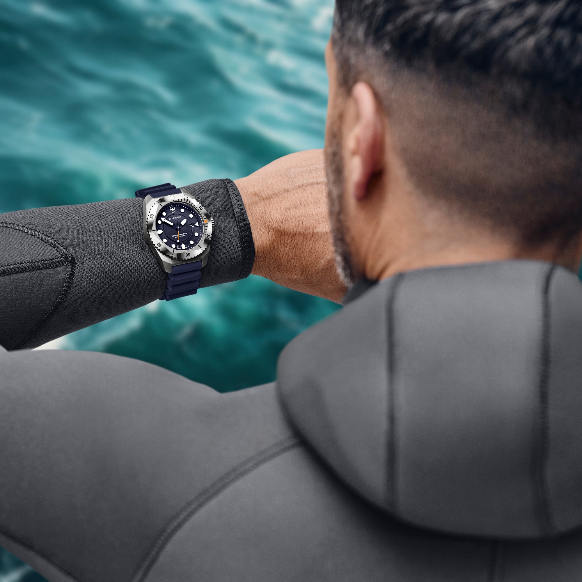 Victorinox Dive Pro 241991 Quartz Men's Watch