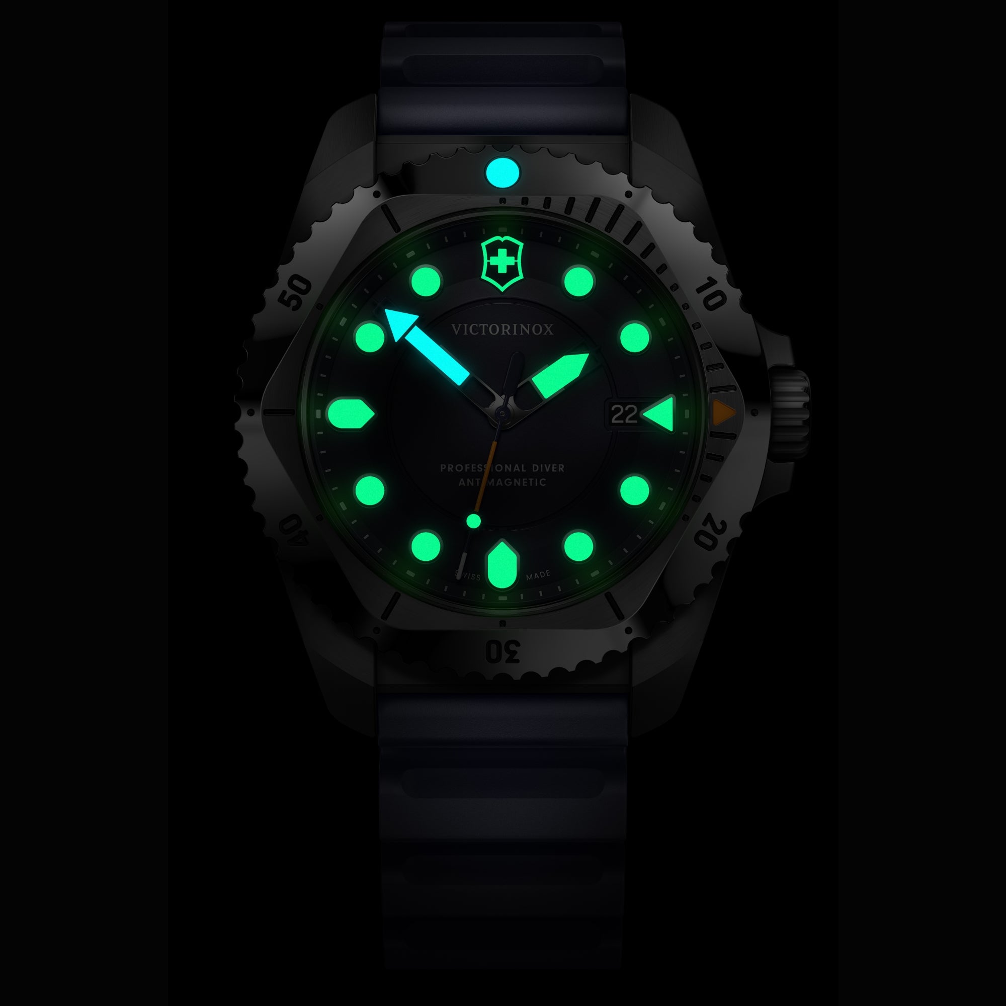 Victorinox Dive Pro 241991 Quartz Men's Watch