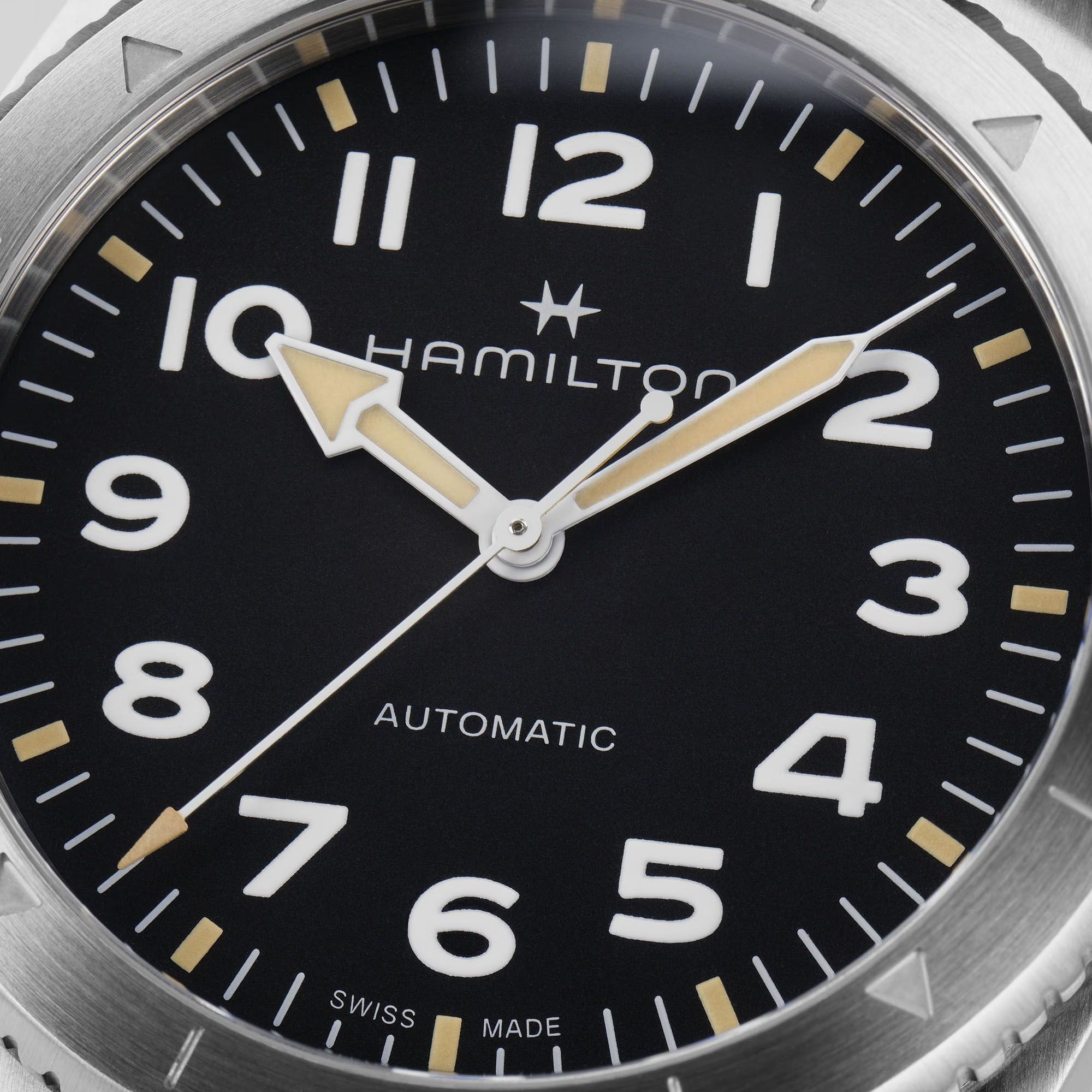 Hamilton Khaki Field 41mm Expedition Black Dial Green NATO Mens Automatic Watch H70315931