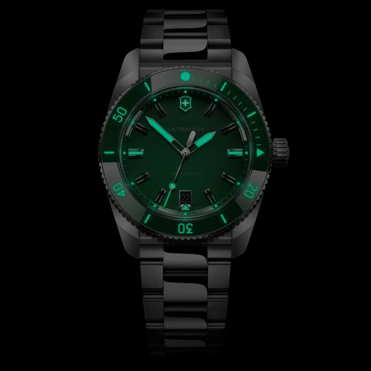 Victorinox Maverick 39mm Green Dial Steel Mens Automatic Watch 242107
