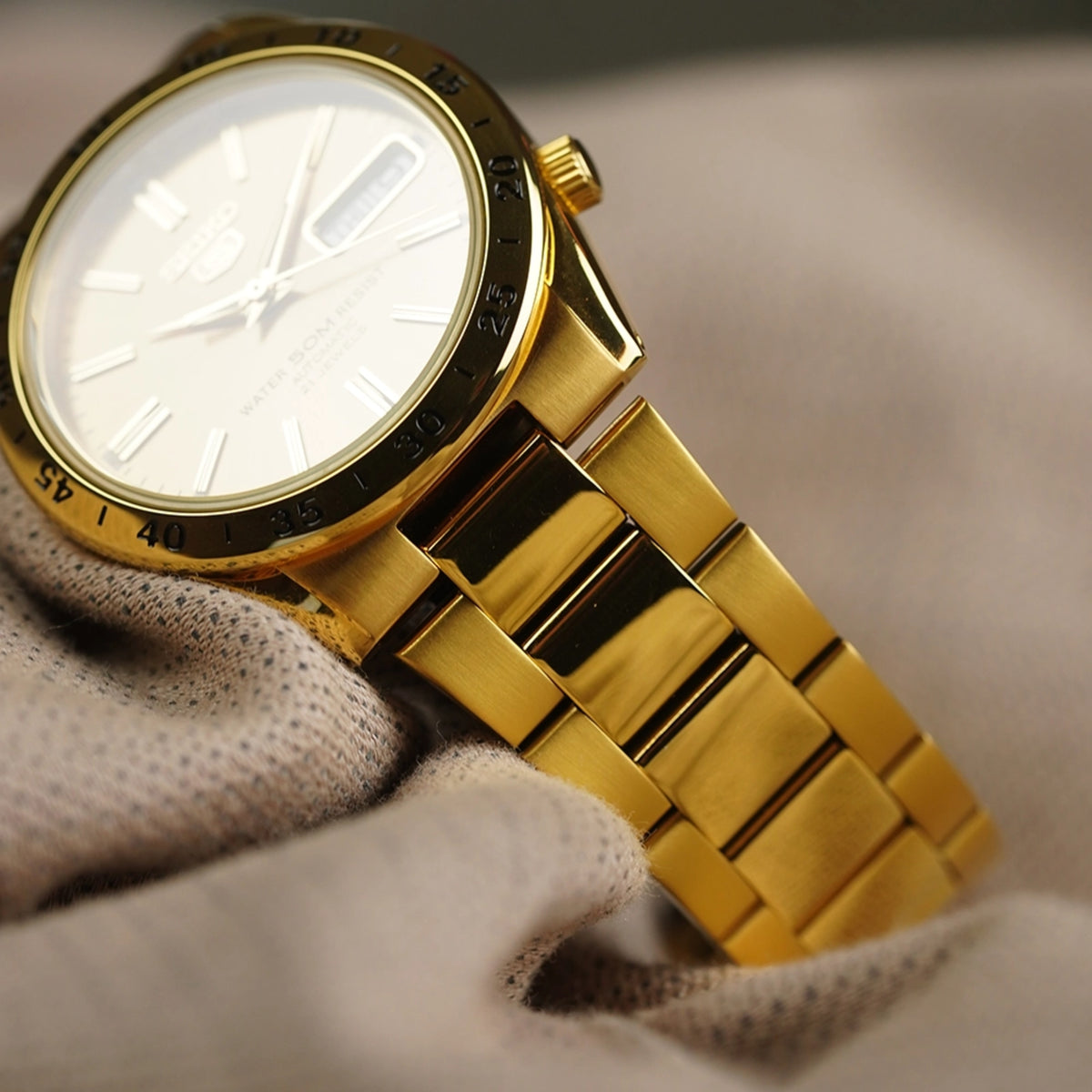 Seiko 5 Classic 37mm Gold Dial Yellow Gold-Tone Steel Mens Automatic Watch SNKE06K1