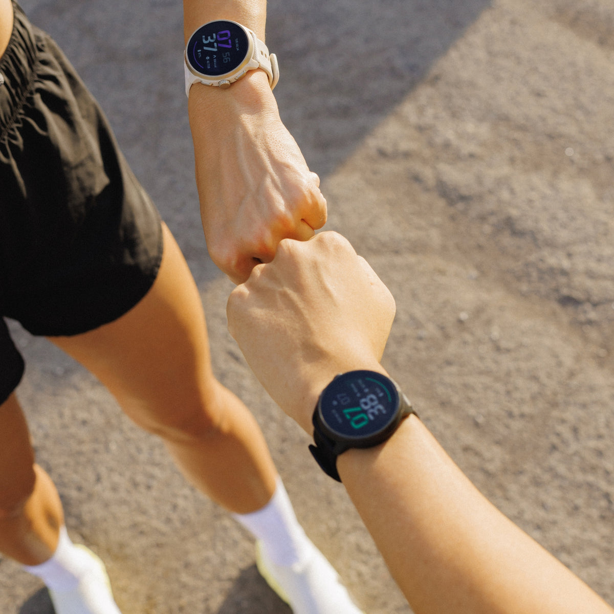 Suunto Run 2 46.5mm 4GB AMOLED Digital All Black Silicone Smart Fitness Watch SS051723000