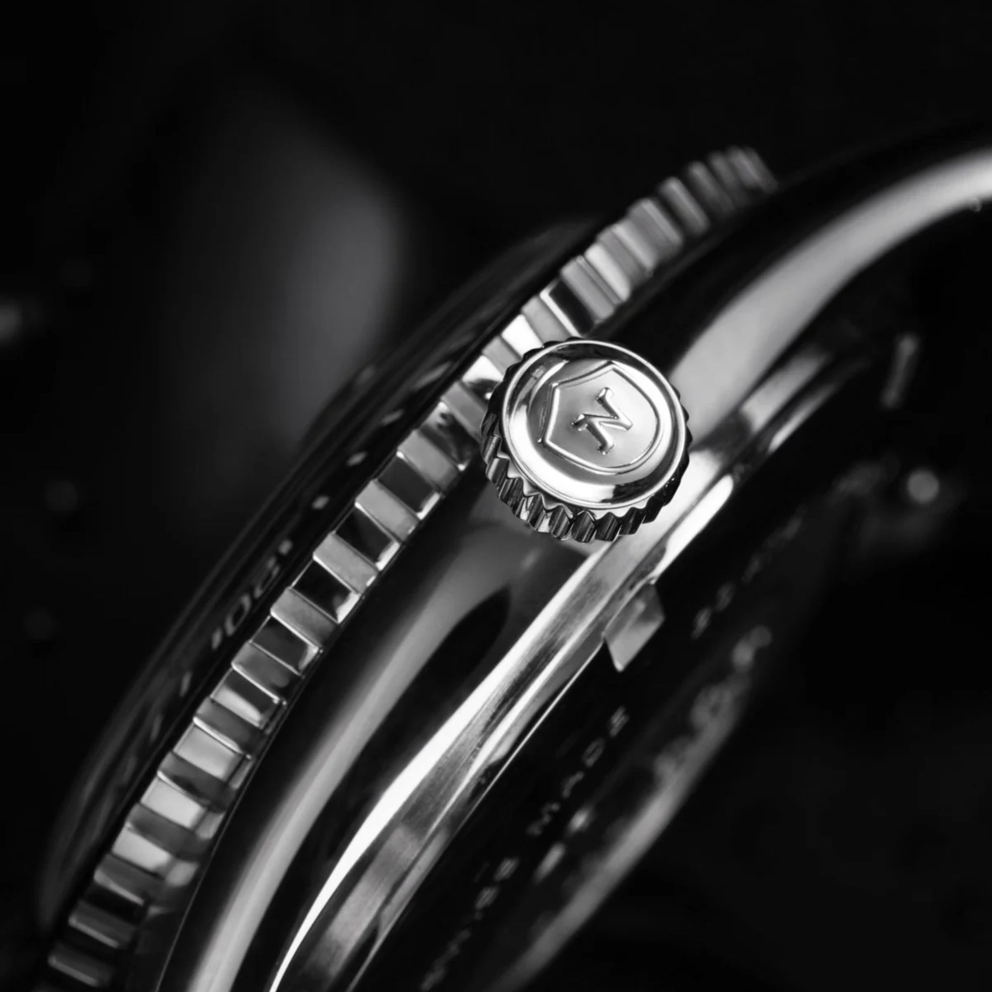 Nivada Grenchen Antarctic Diver 38mm Black Matte Crosshair Dial Rubber Mens Automatic Watch 32038A01