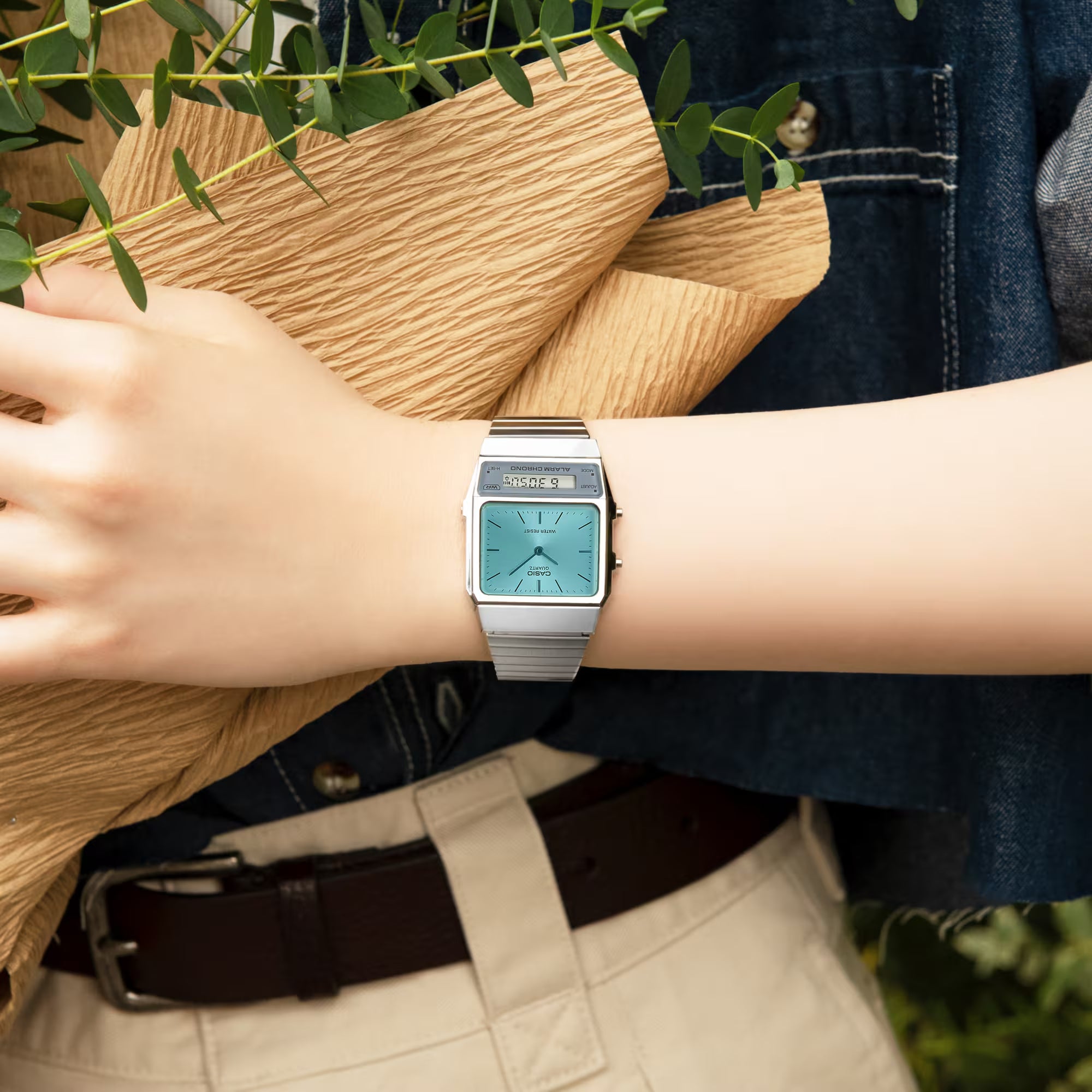 Casio Vintage Edgy Turquoise Dial Steel Strap Unisex Watch AQ-800EC-2AEF