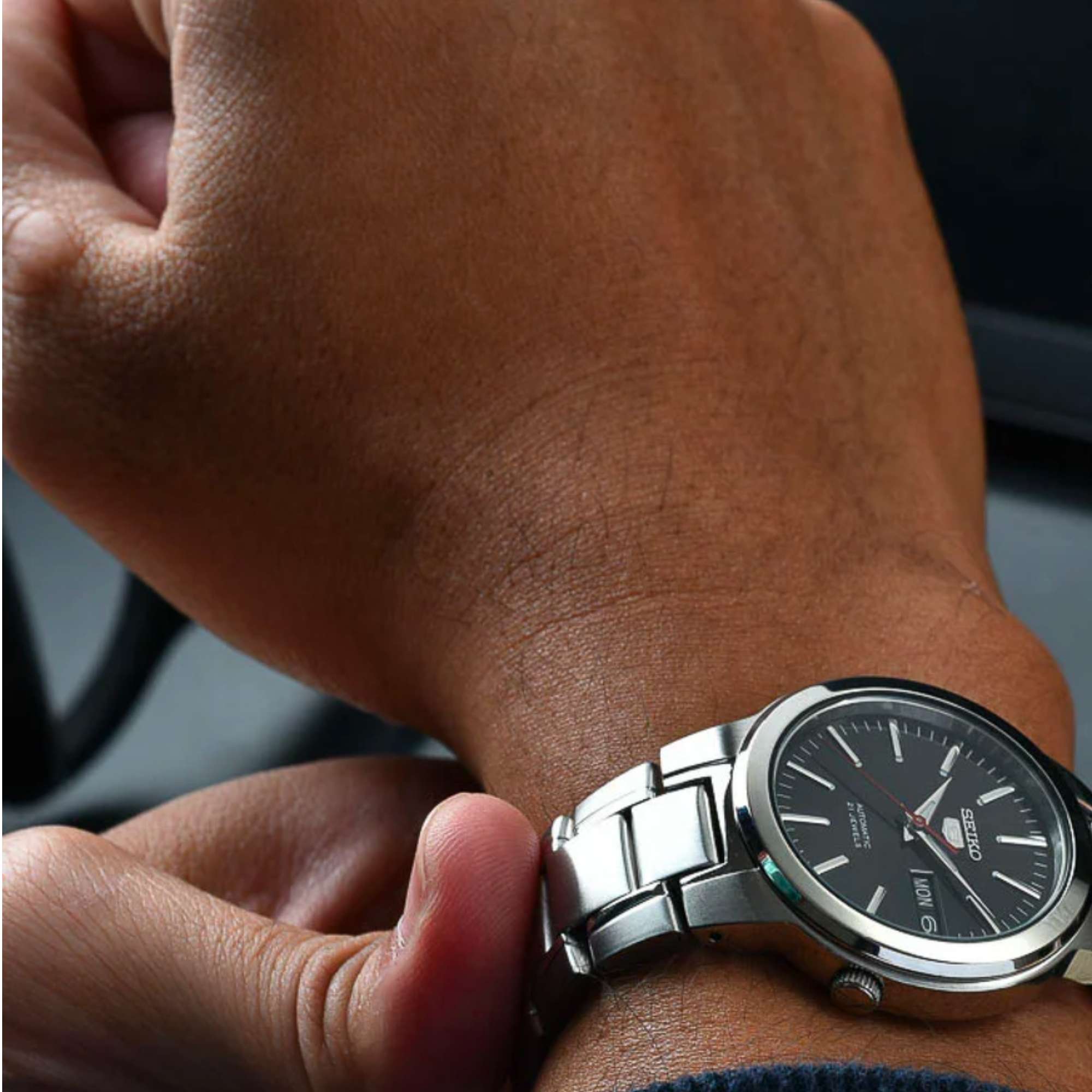Seiko 5 Automatic Black Dial Stainless Steel Men's Watch SNKA07K1