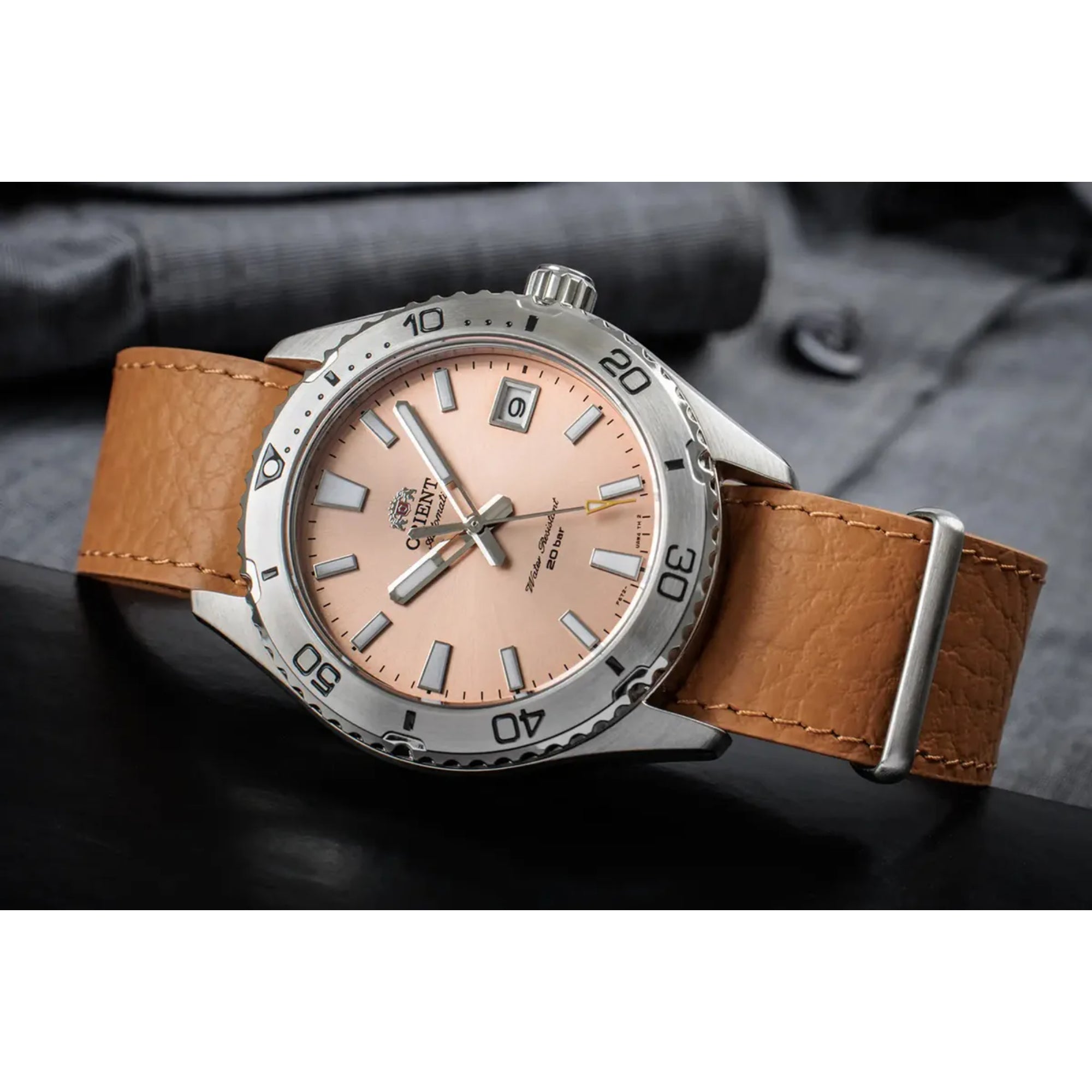 Orient Mako Automatic Apricot Dial Leather Strap Unisex Dive Watch RA-AC0Q05P30B