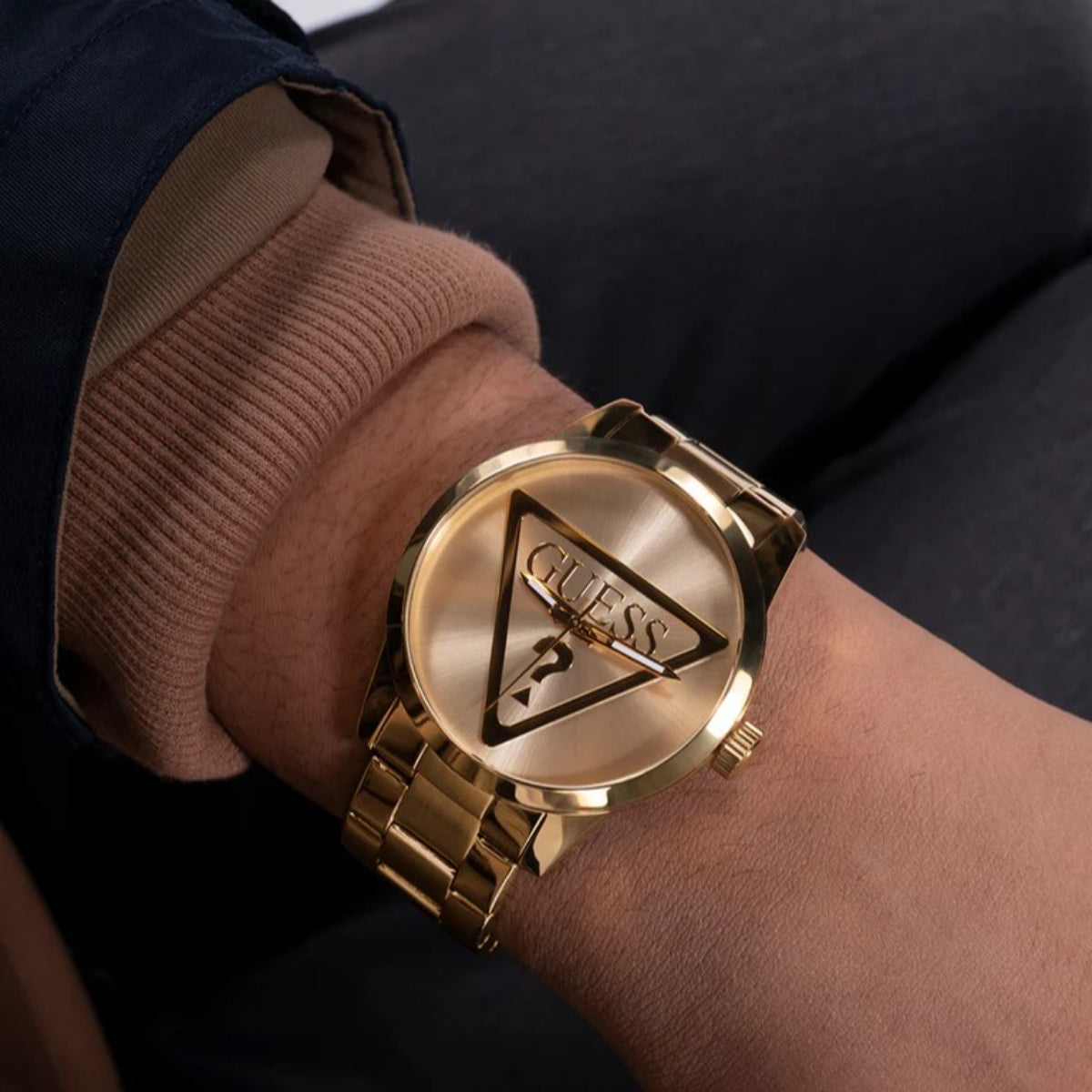 GUESS Badge Analogue Quartz Gold Dial Steel Strap Men's Watch GW0782G1