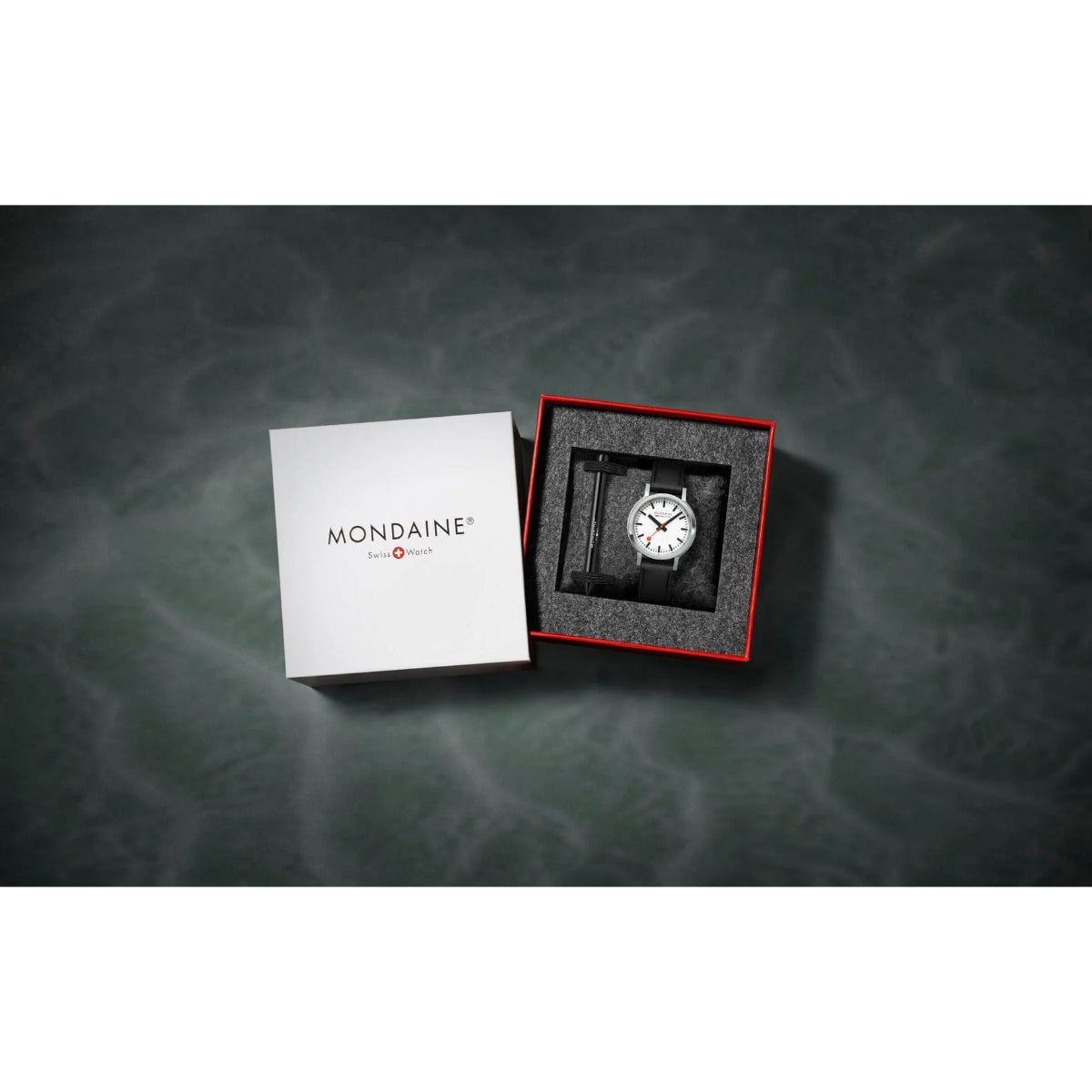 Mondaine stop2go Quartz White Dial Leather Strap Unisex Watch MST.3401B.LBV.SET