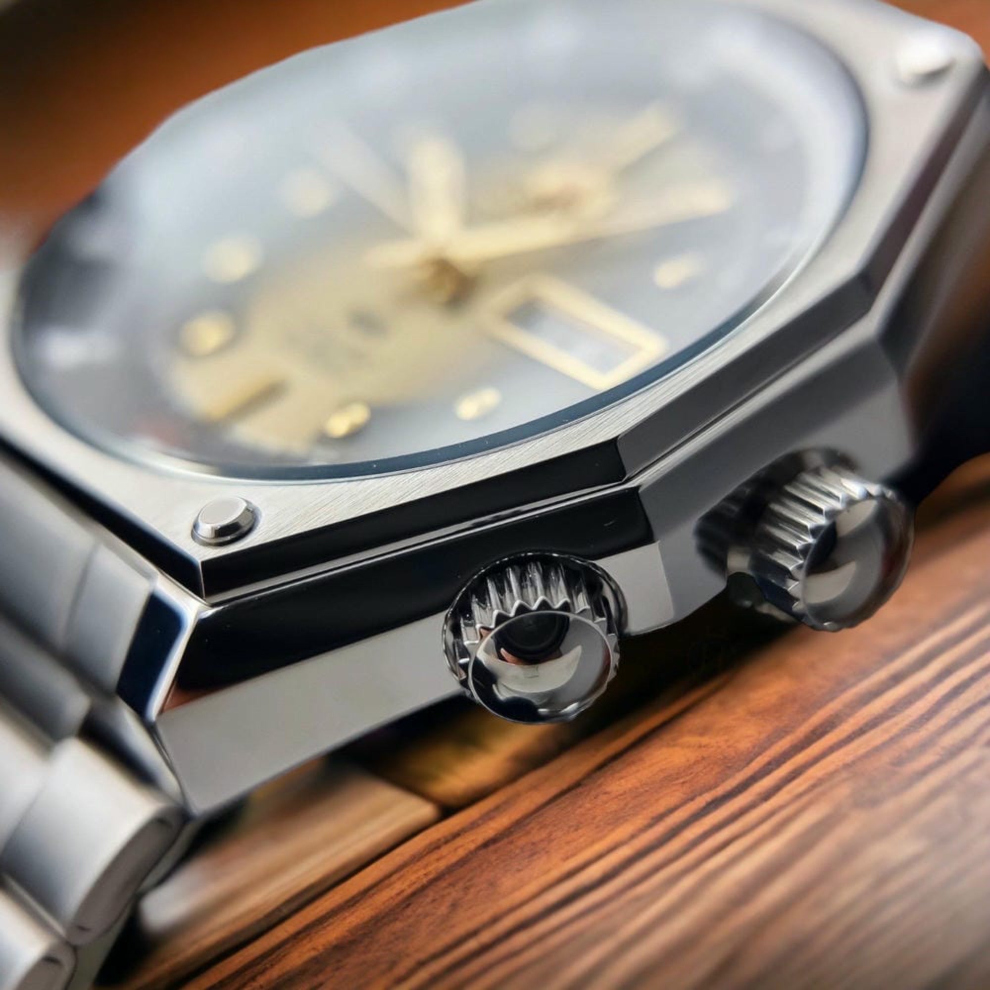 Orient Revival Super King Diver Automatic Golden Dial Steel Strap Men's Watch RA-AA0B01G39B