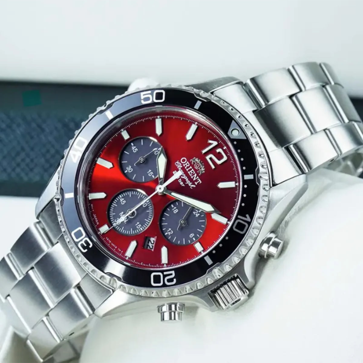 Orient Mako Solar Quartz Red Dial Steel Strap Men’s Dive Watch RA-TX0207R10B