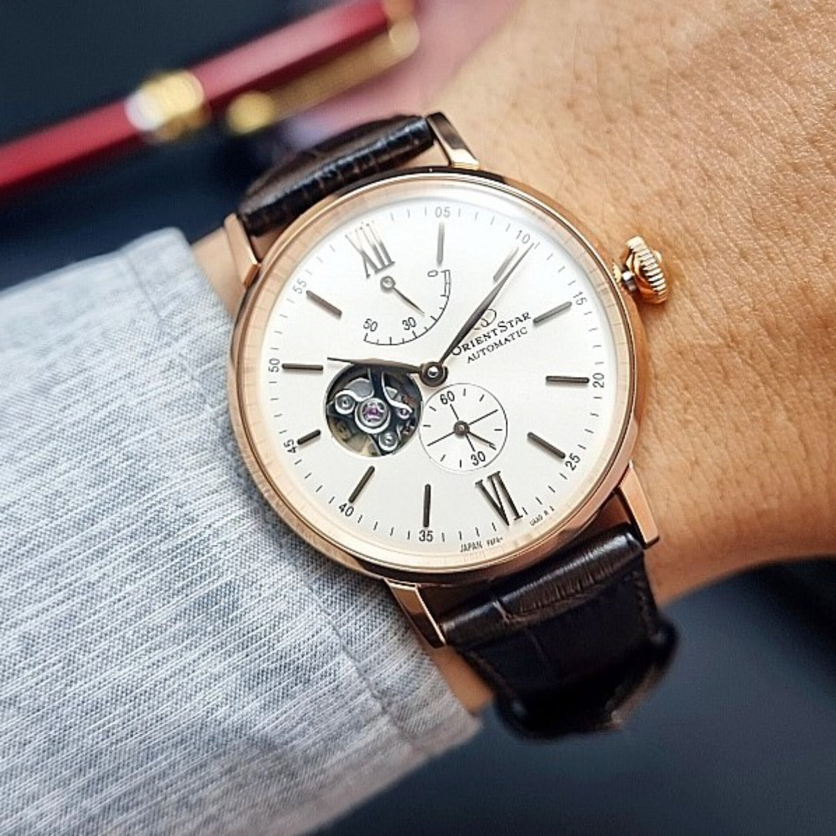 Orient Star Classic Cream Dial Leather Strap Men's Watch RE-AV0001S00B