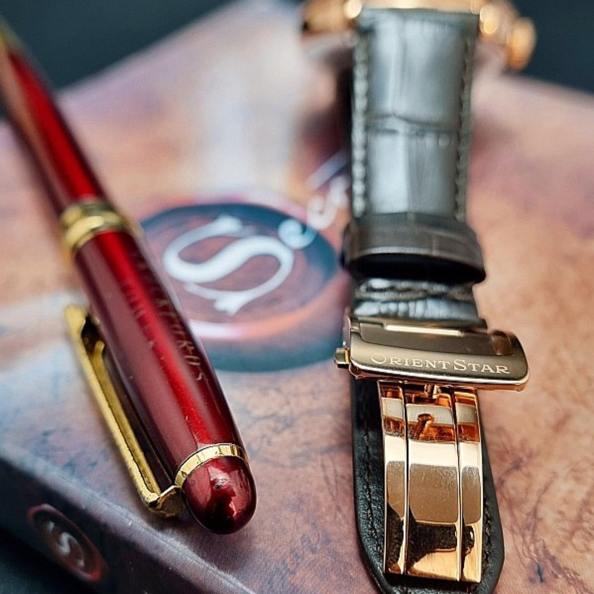 Orient Star Classic Cream Dial Leather Strap Men's Watch RE-AV0001S00B