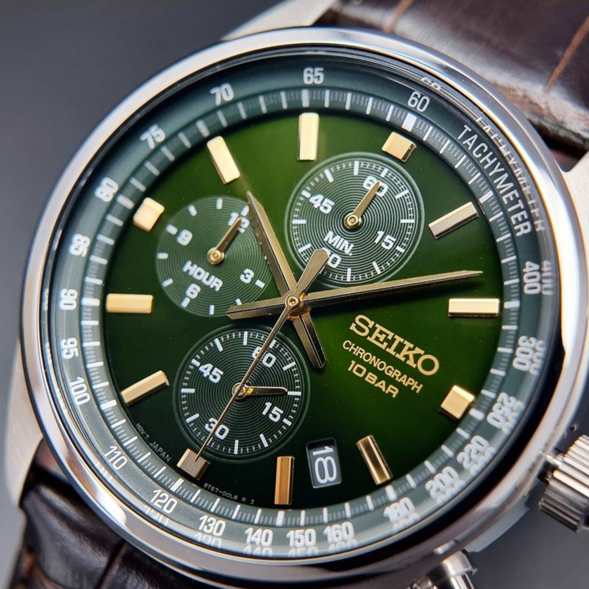 Seiko Conceptual Quartz Chronograph Green Sunburst Dial Brown Leather Strap Men's Watch SSB385P1