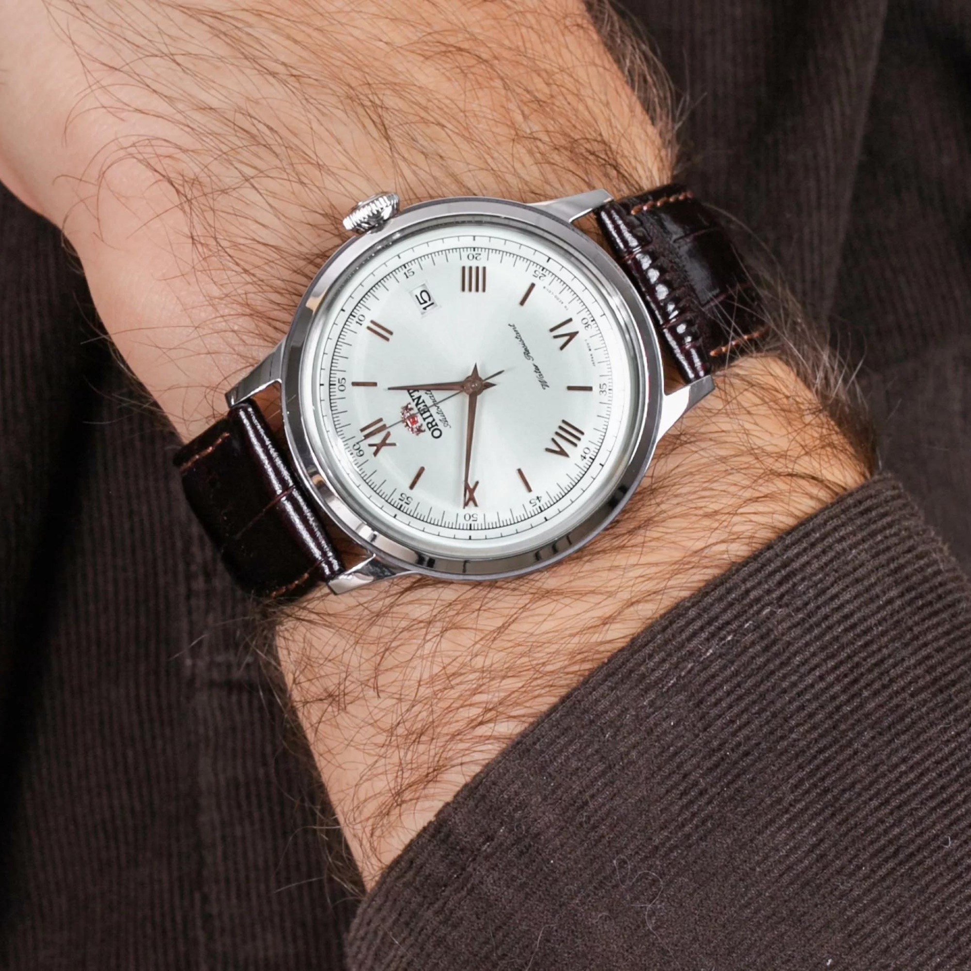 Orient Bambino (40.5mm) Automatic White Dial Black Leather Strap Men’s Watch FAC00008W0