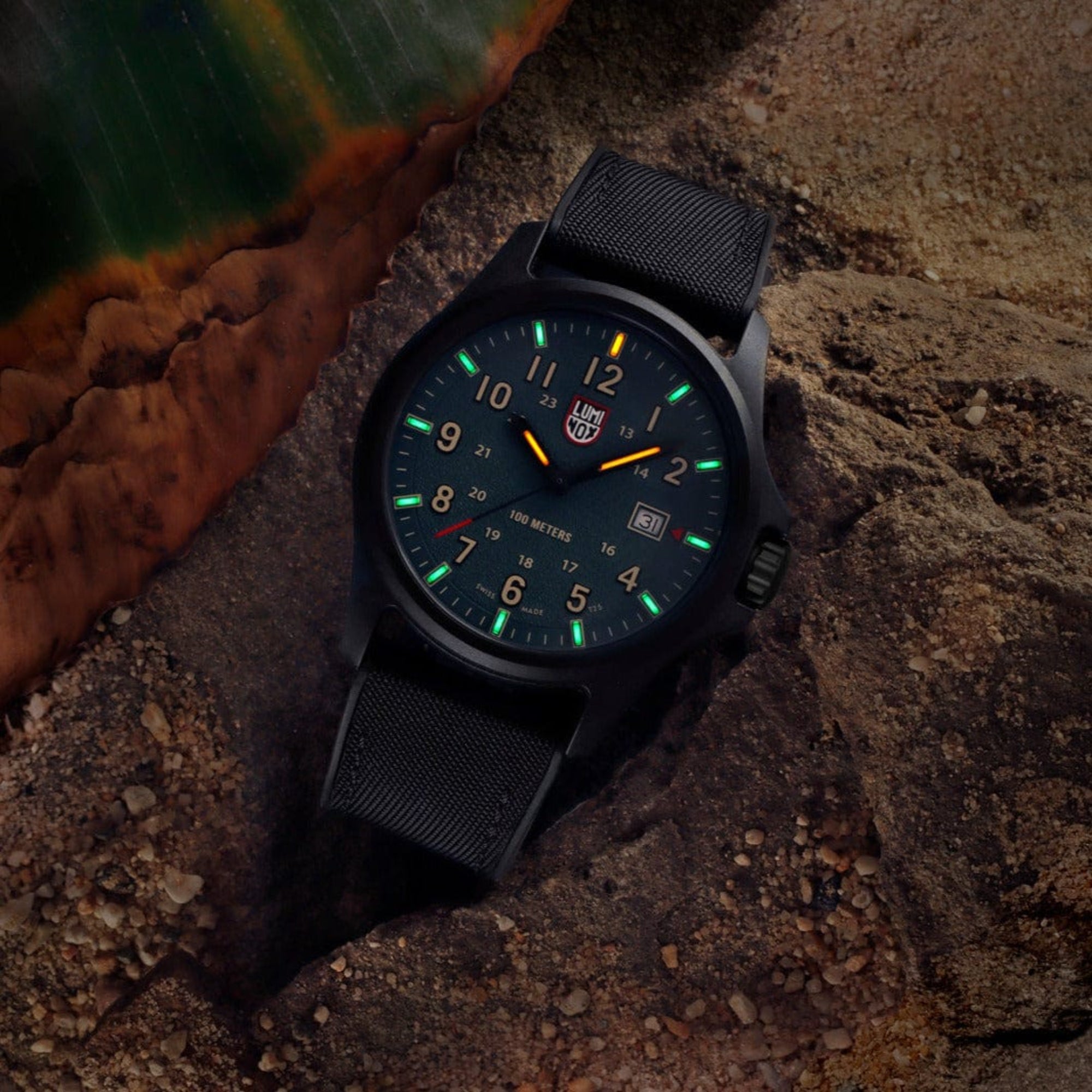 Luminox Atacama Field Quartz 1960 Series Green Dial Rubber Strap Men's Watch XL.1977