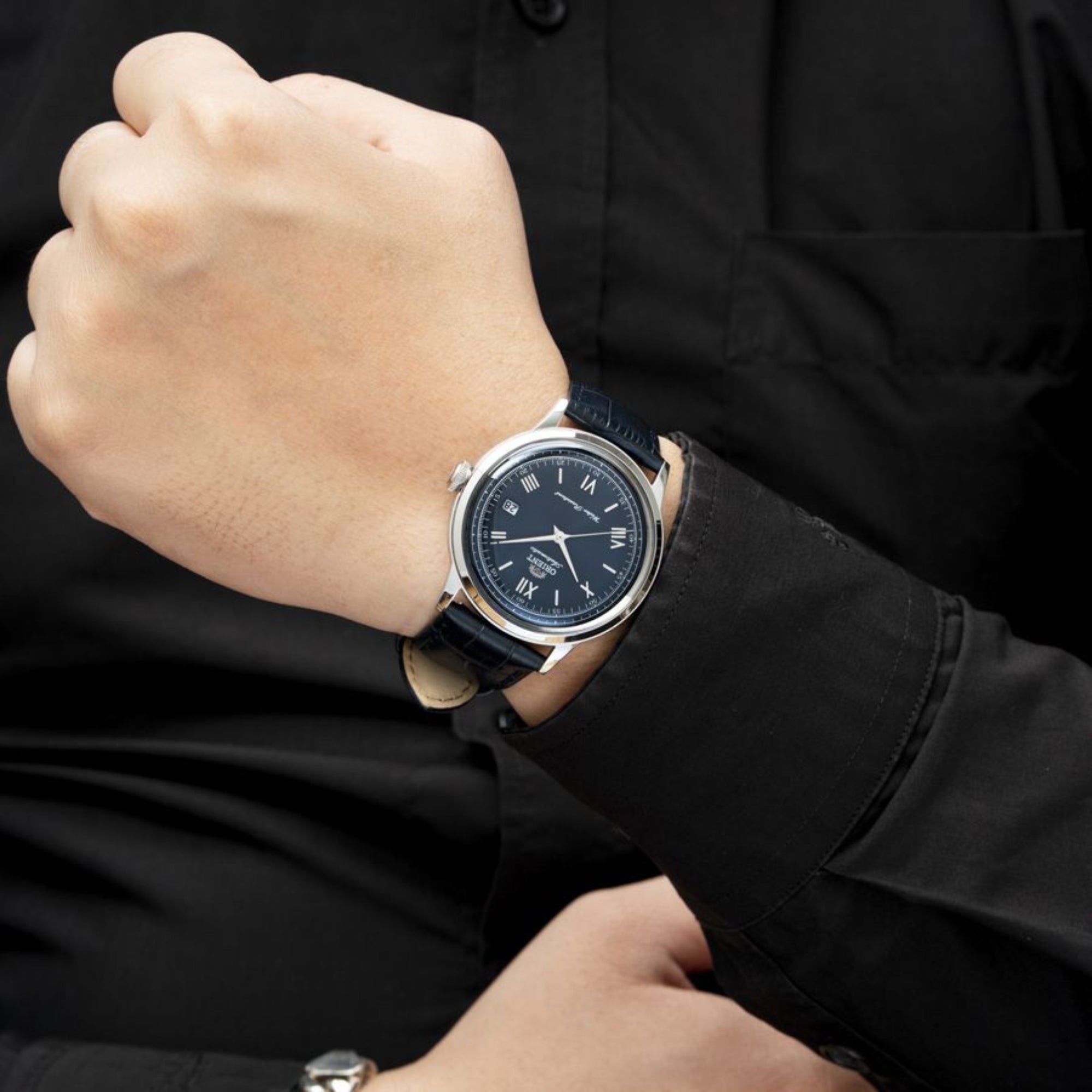 Orient Bambino Classic Vintage Style Navy Blue Dial Leather Strap Men's Watch RA-AC0024L30B