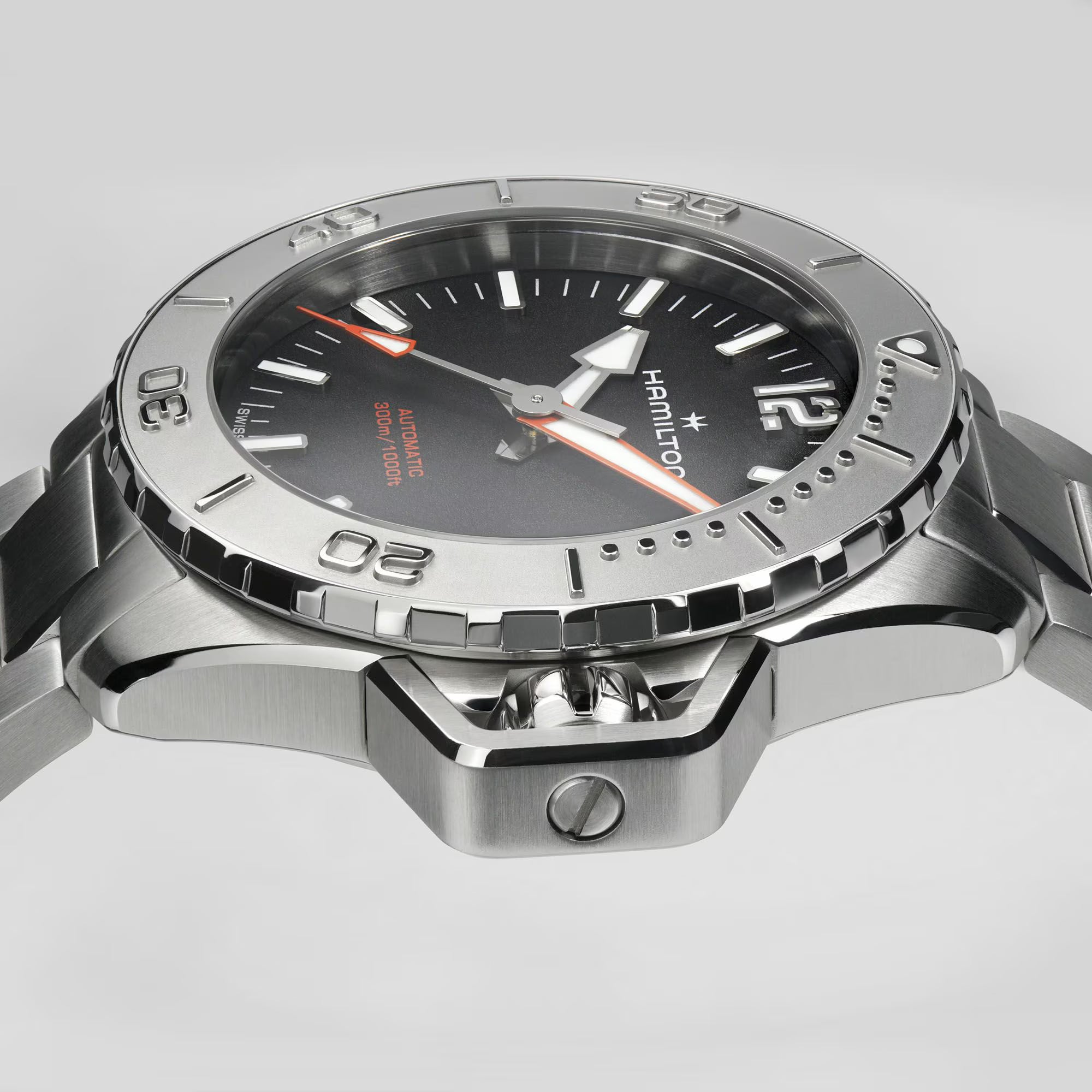 Hamilton Khaki Navy Frogman Automatic Black Dial Stainless Steel Bracelet Men's Watch H77485130
