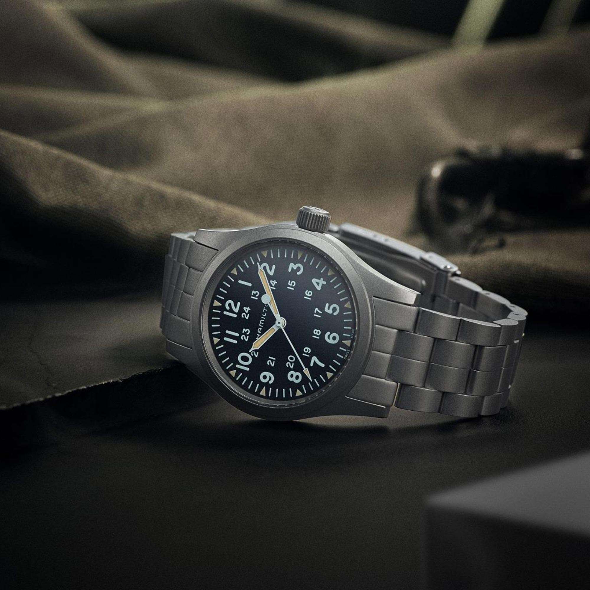 Hamilton Khaki Field Mechanical Silver Stainless Steel Bracelet Black Dial Unisex Watch H69439131