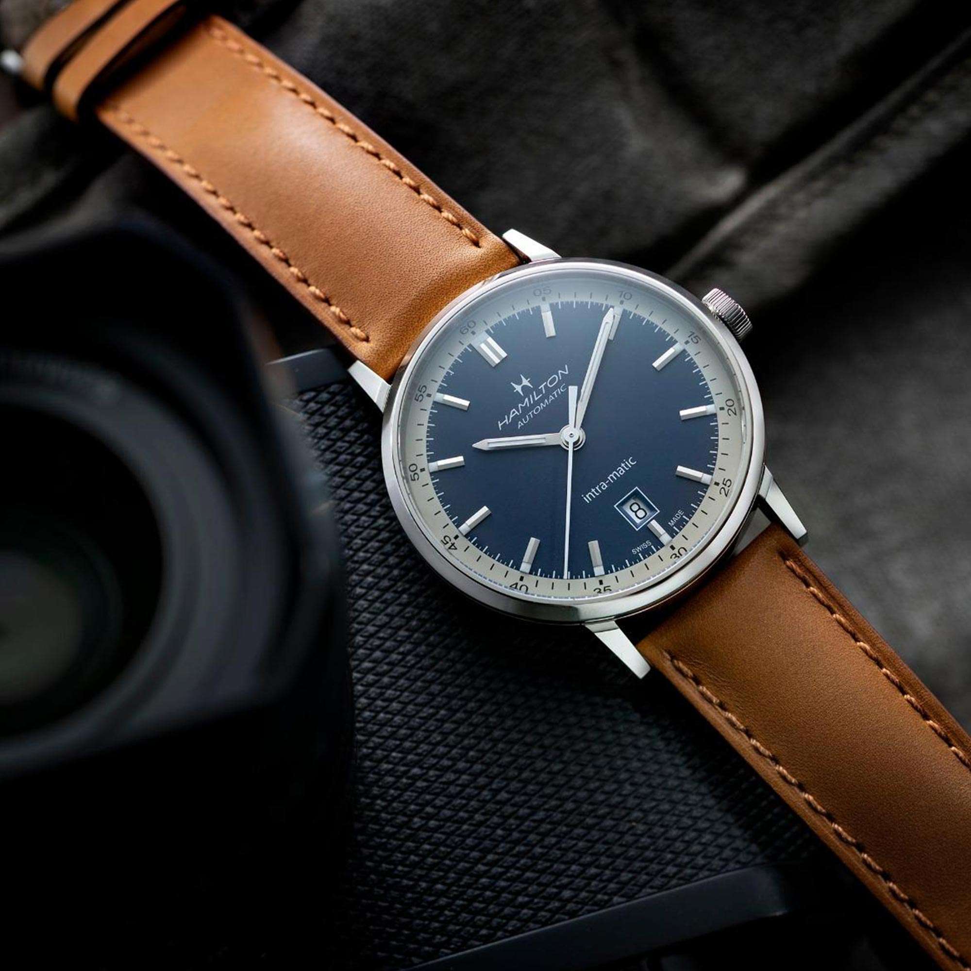 Hamilton American Classic 40mm Blue Dial Leather Mens Automatic Watch H38425540