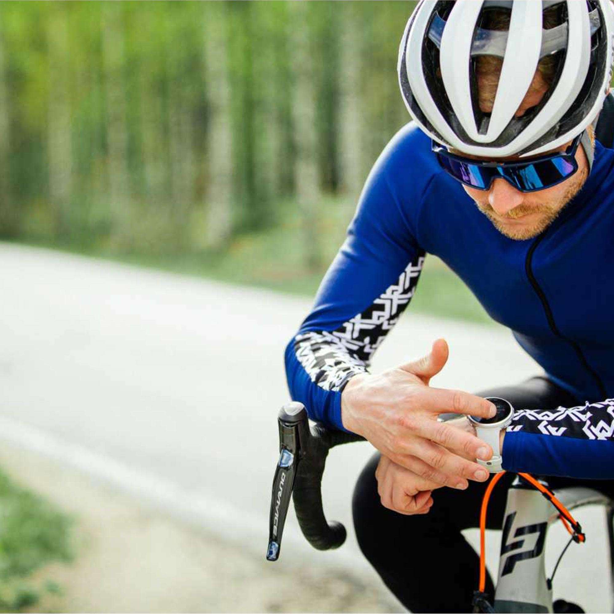 Polar Vantage V2 H10 HR Sensor Quartz Digital Dial Grey Rubber Strap Smartwatch 90083650