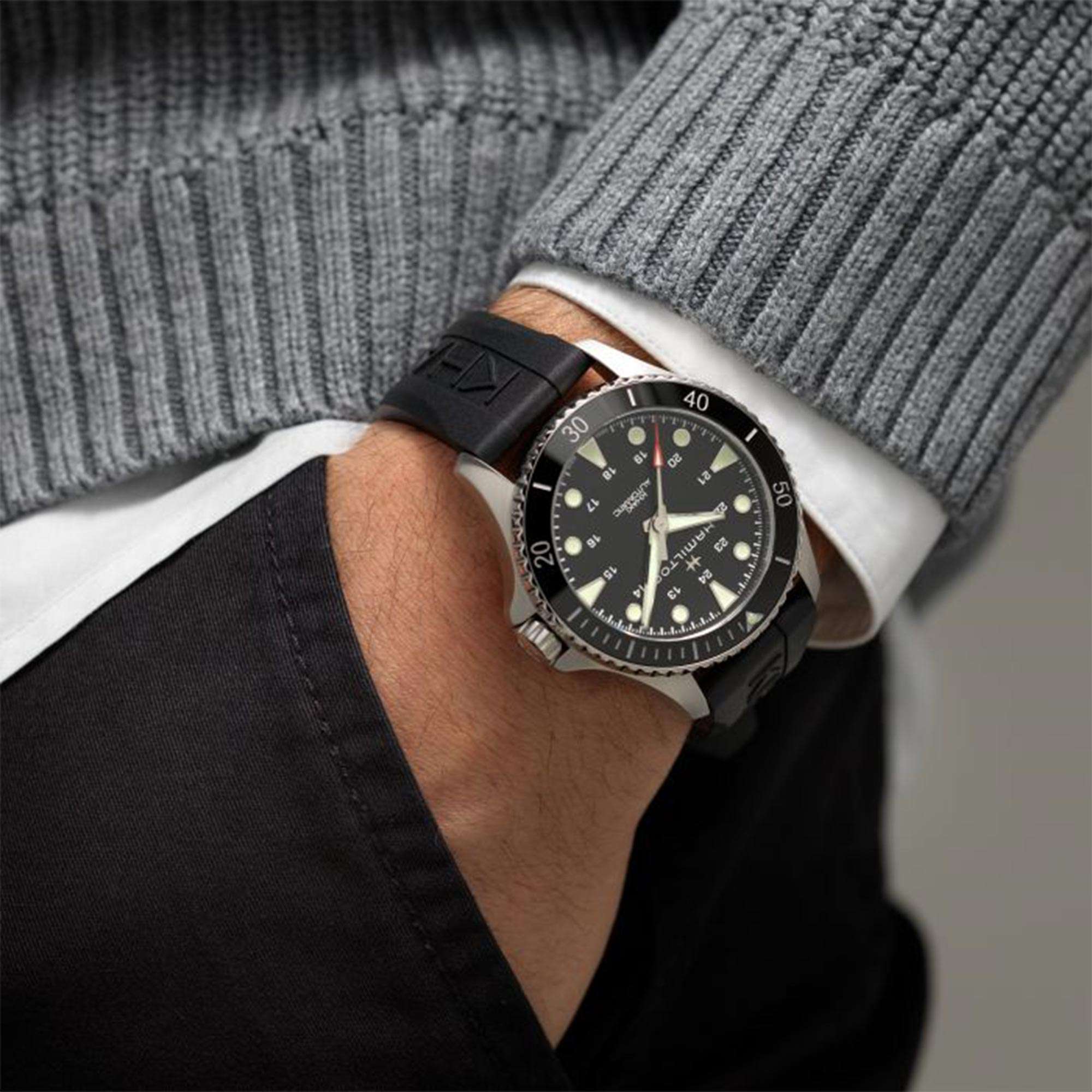 Hamilton Khaki Navy Scuba Automatic Black Dial Rubber Bracelet Men's Watch H82515330