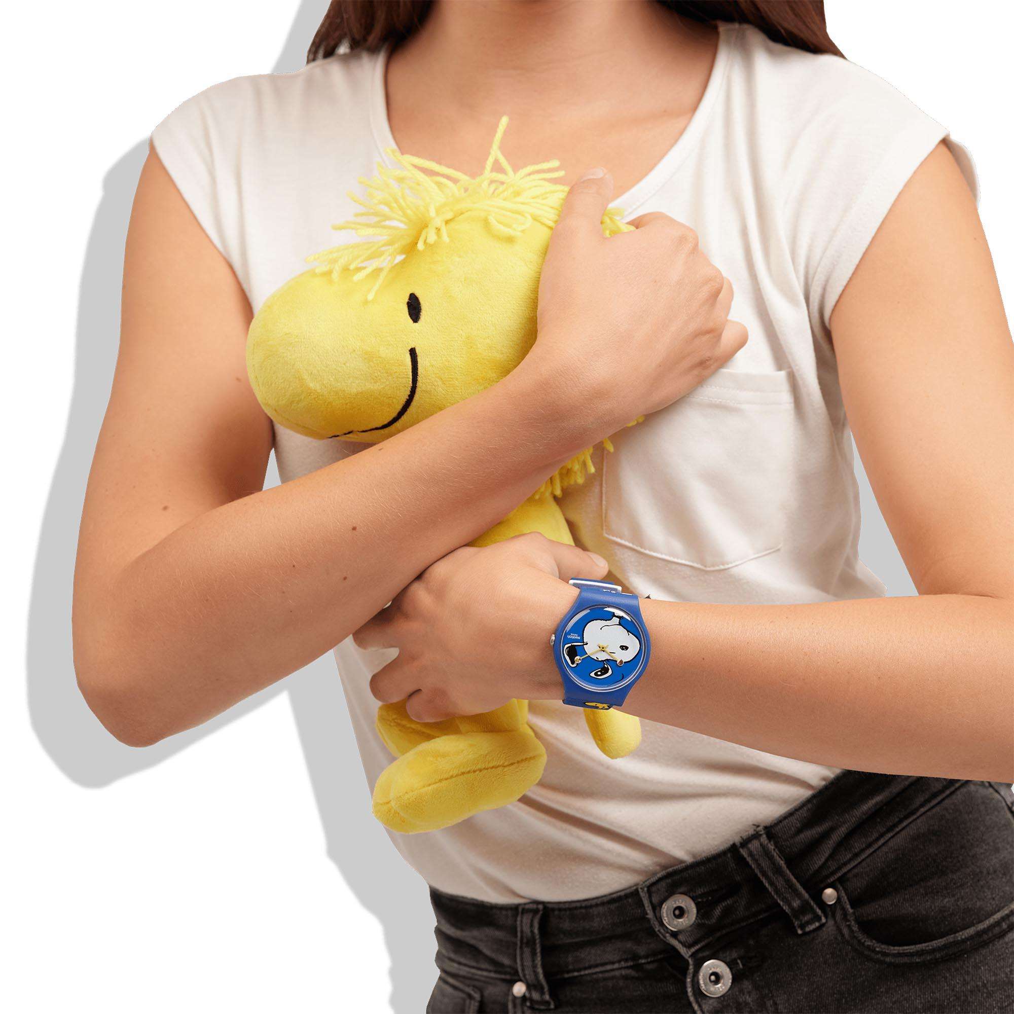 Swatch Peanuts Snoopy HEE HEE HEE Blue Dial and Silicone Strap Watch SO29Z106