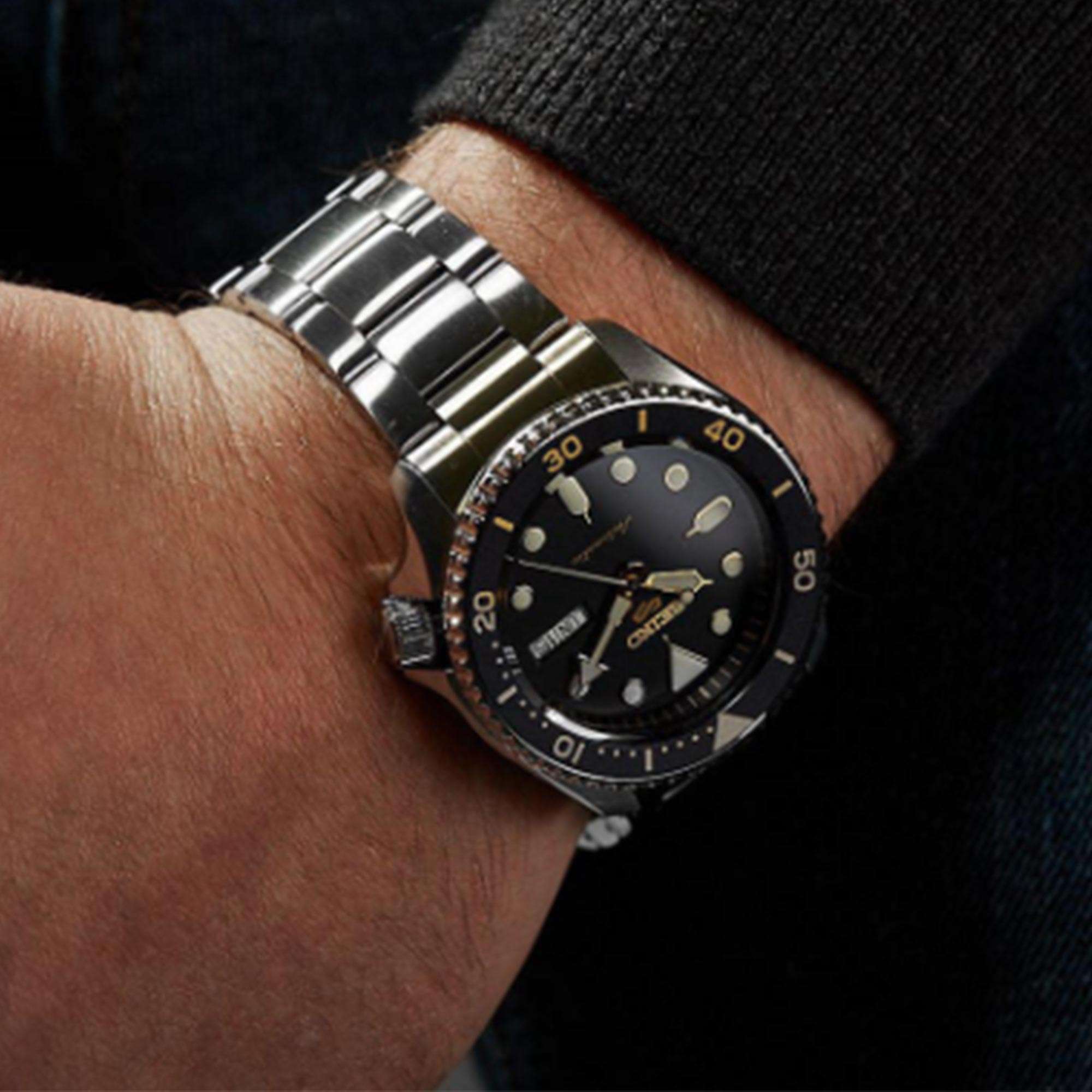 Seiko 5 Sports Black Dial Silver Stainless Steel Bracelet Automatic Men's Watch SRPD57K1