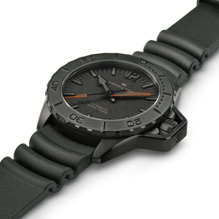 Hamilton Khaki Navy Frogman Automatic Black Dial Black Rubber Strap Men's Watch H77845330