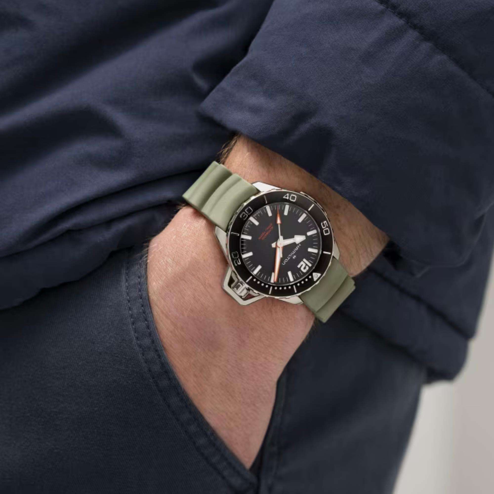 Hamilton Khaki Navy Frogman Automatic Black Dial Black Rubber Strap Men's Watch H77455330