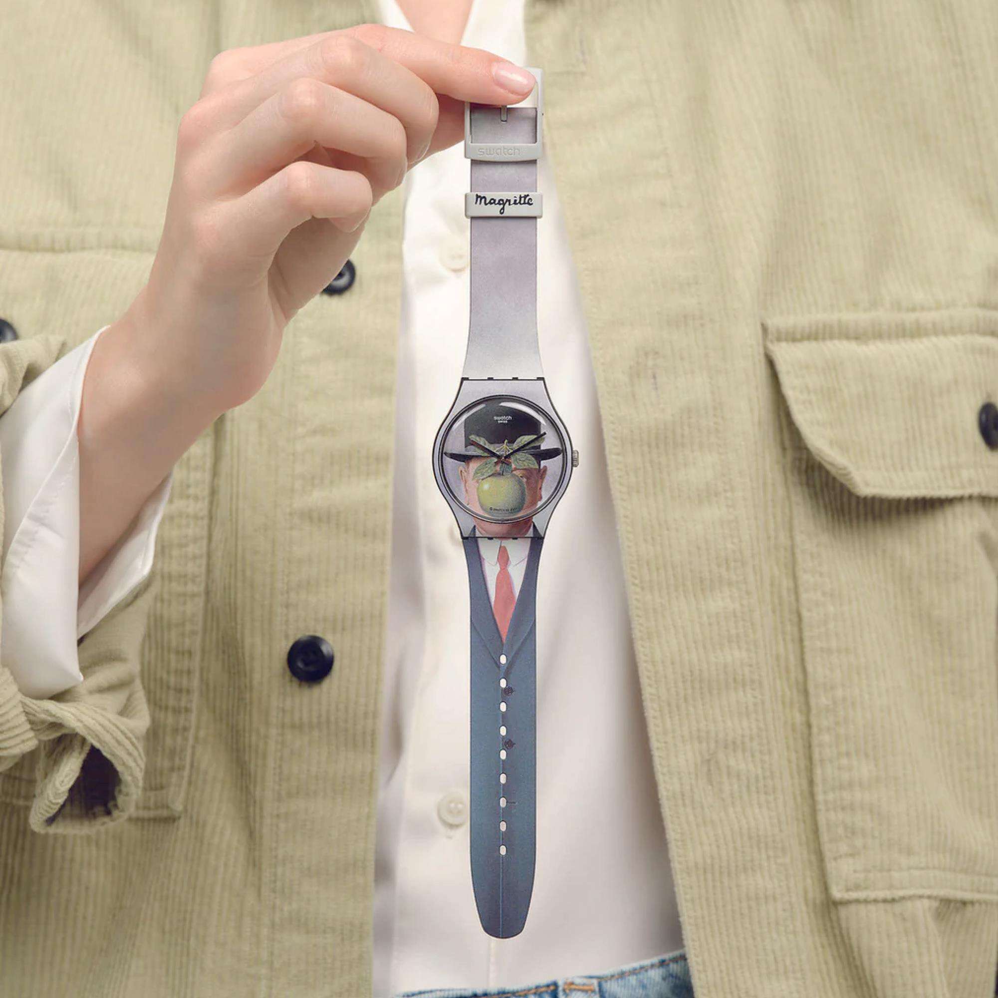 Swatch LE FILS DE L'HOMME By Rene Magritte Swatch Art Journey 2023 Watch SUOZ350