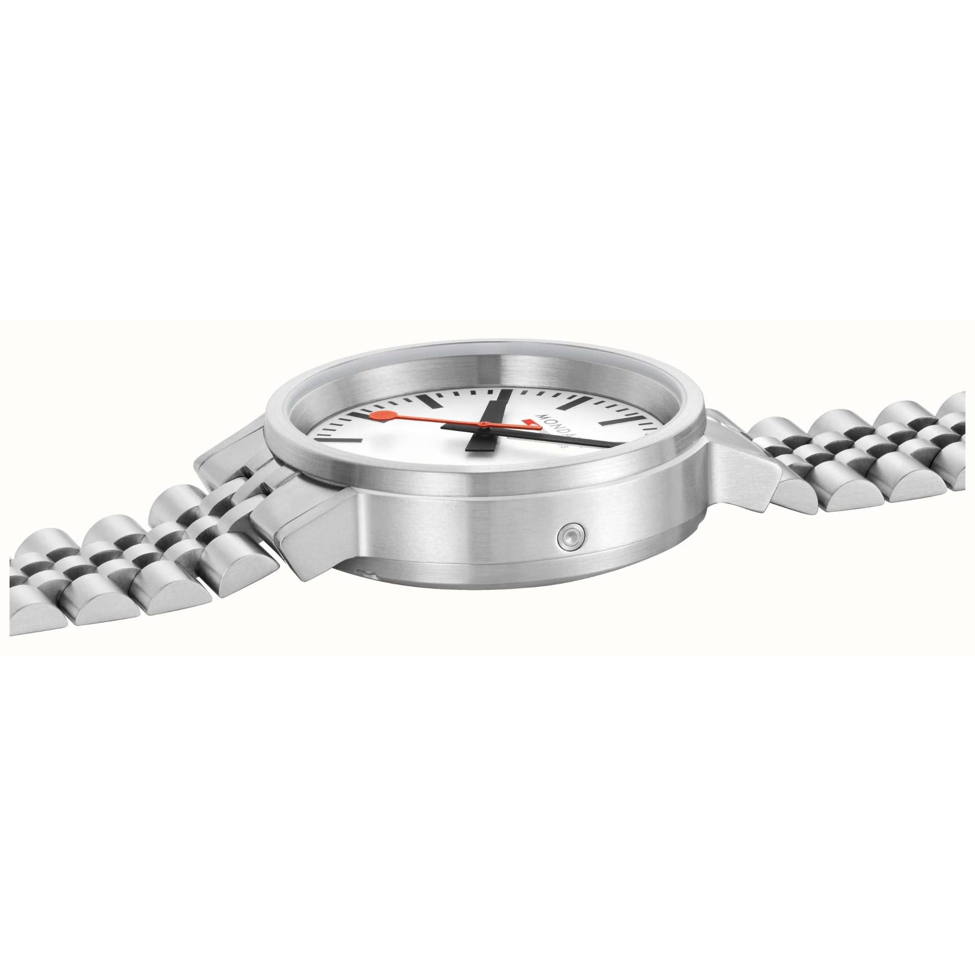 Mondaine stop2go Quartz White Dial Stainless Steel Bracelet Men's Watch MST.4101B.SJ.2SE