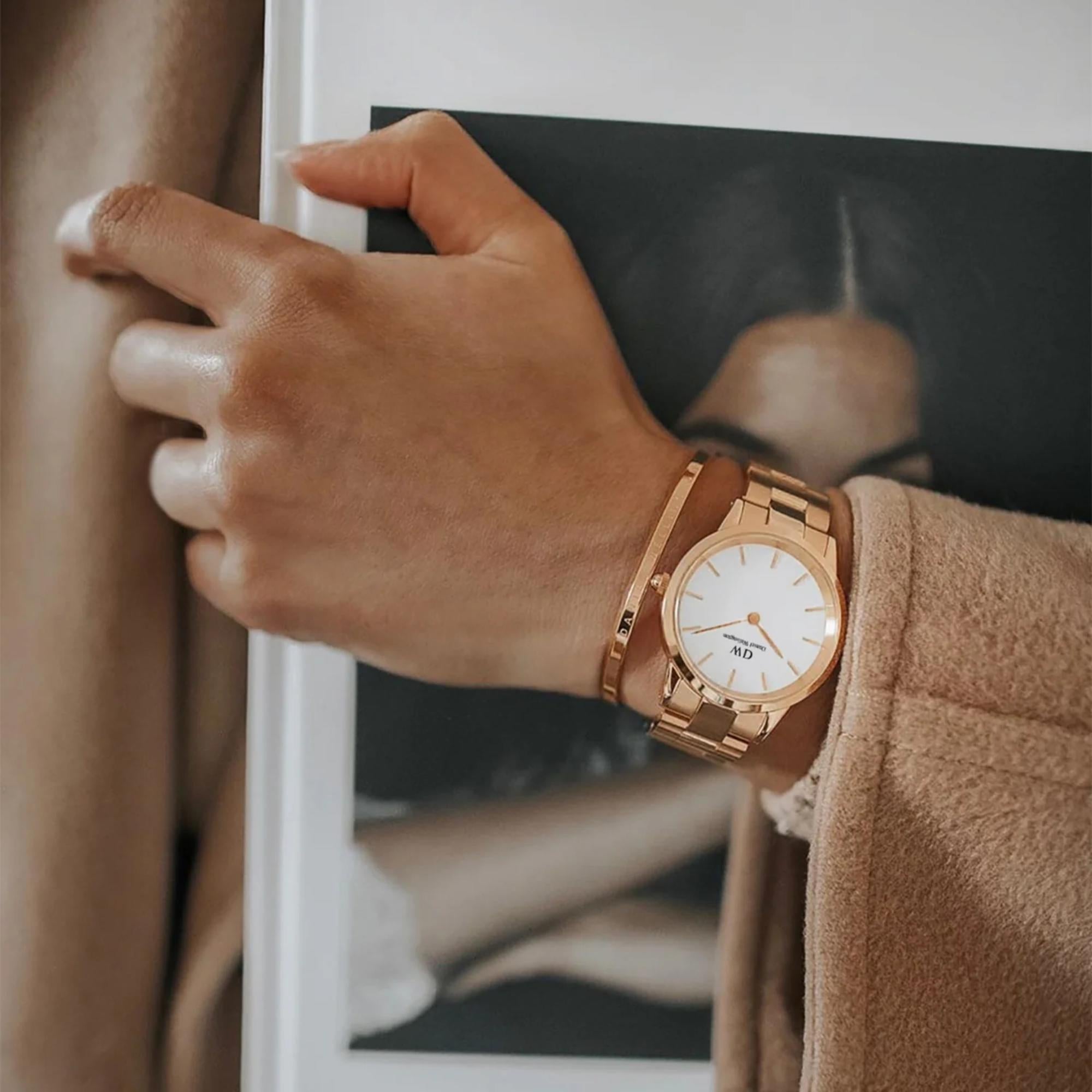 Daniel Wellington Iconic Link Rose Gold White Dial Stainless Steel Strap Women's Watch DW00100211