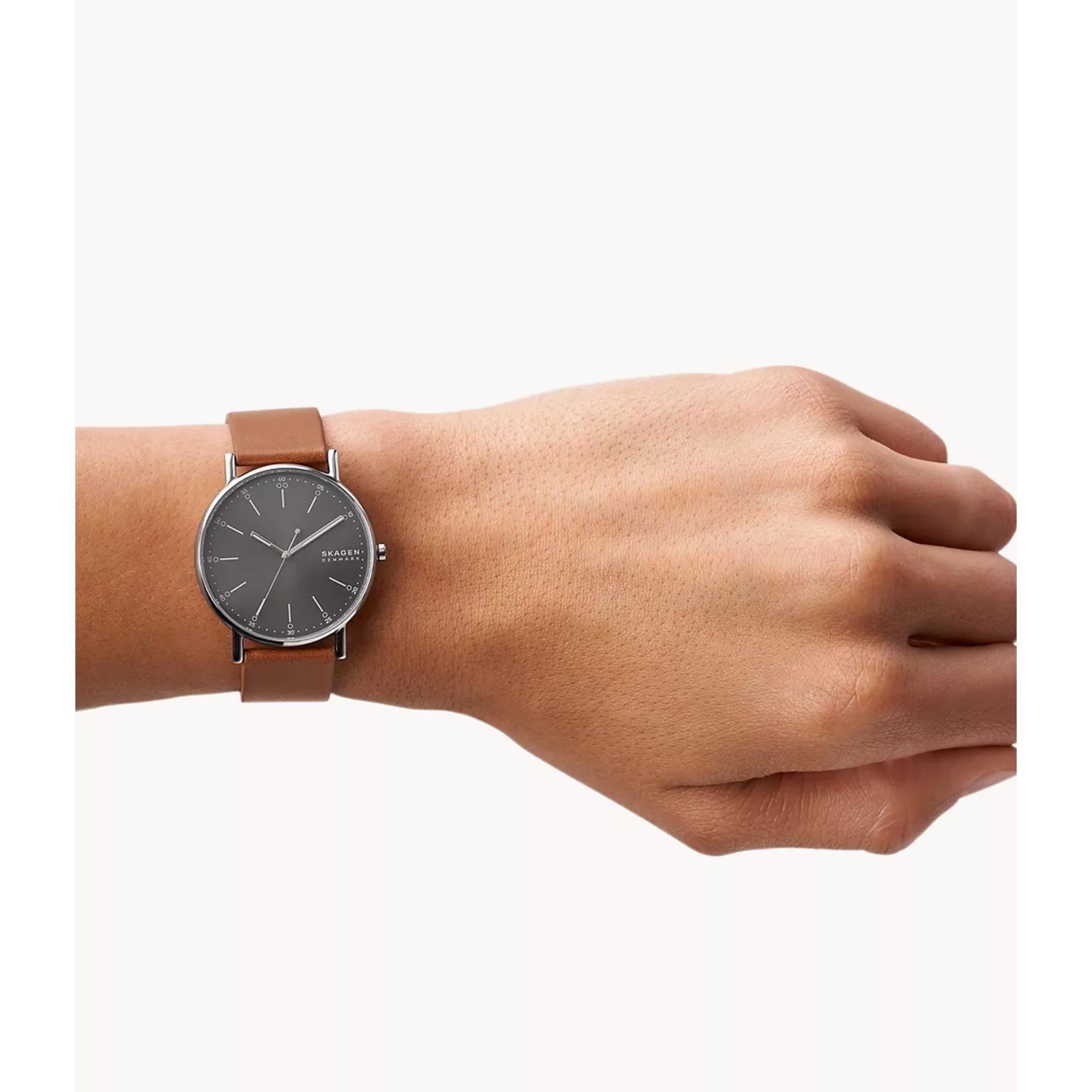 Skagen Signatur Three-Hand Charcoal Dial Men’s Watch SKW6578