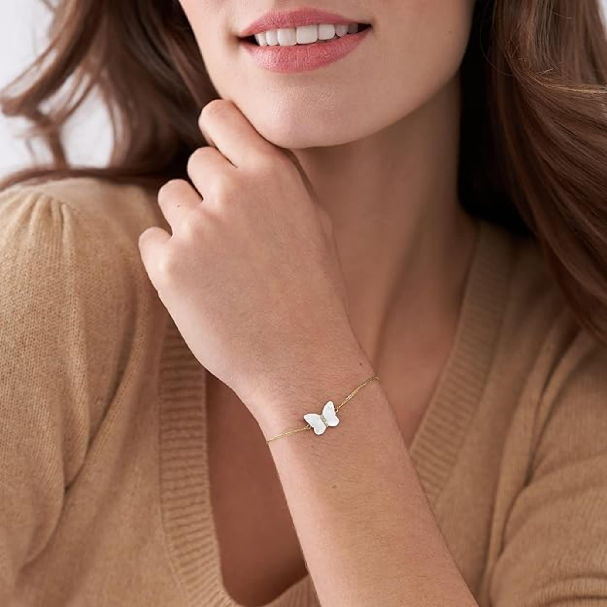 Fossil Sutton Radiant Wings White Mother-of-Pearl Butterfly Chain Ladies Bracelet JF04425710