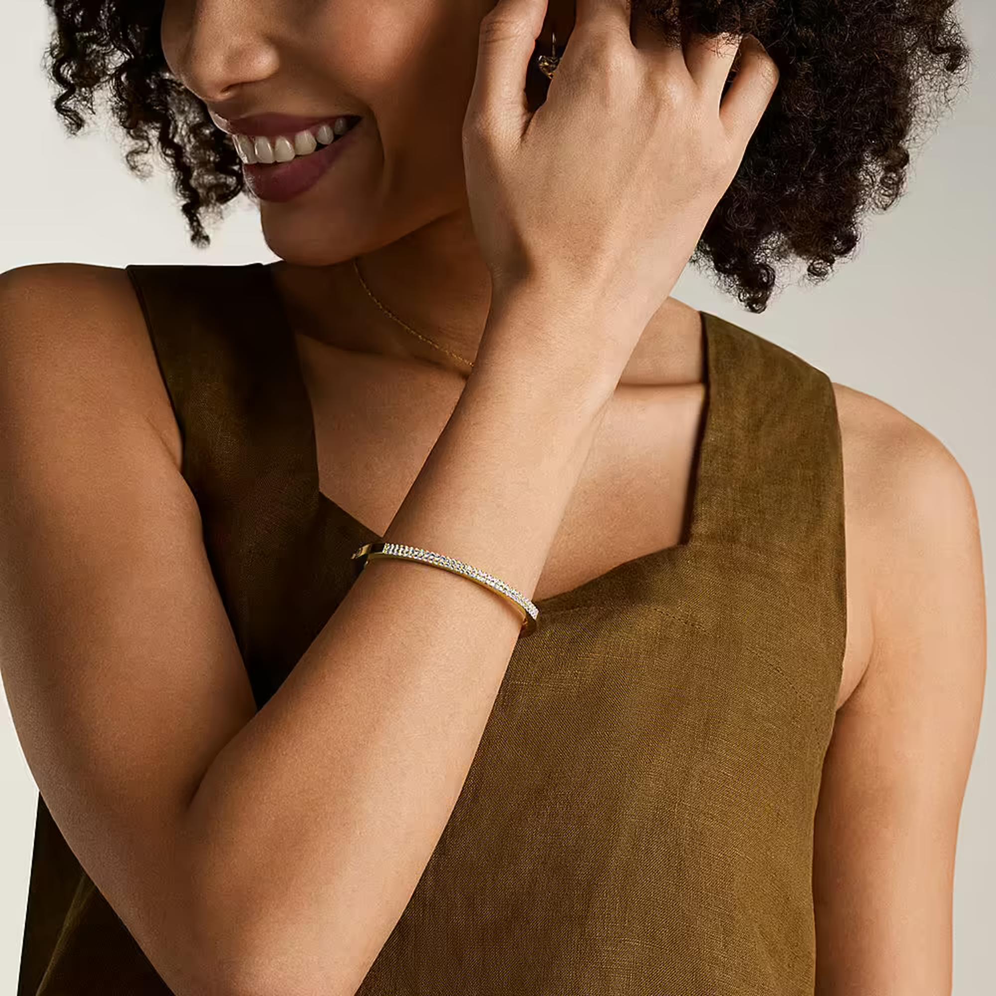Fossil Ellis Pavé Glitz Gold-Tone Stainless Steel Bangle Ladies Bracelet JF04862710