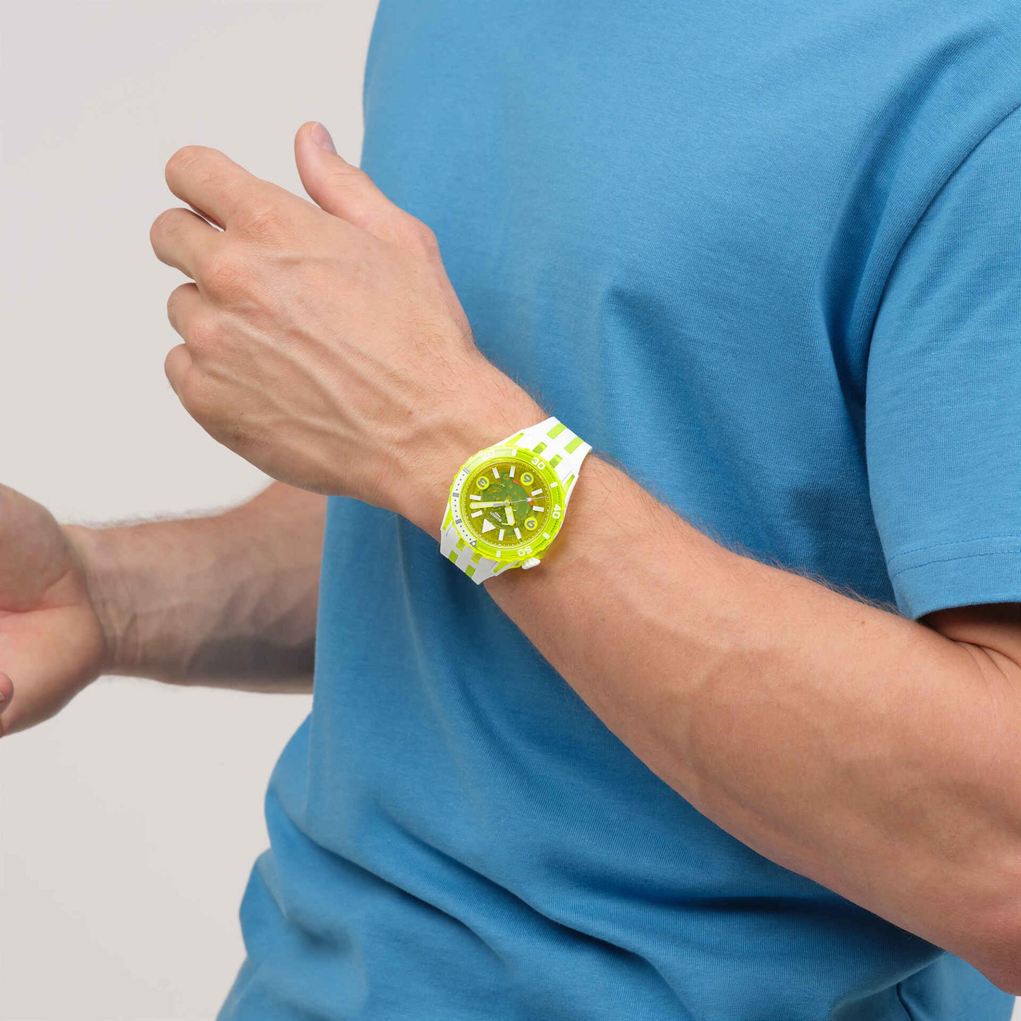 Swatch SCUBAQUA Egg Yolk Yellow Bioceramic Dial Silicone Strap Unisex Watch SSCU09J100