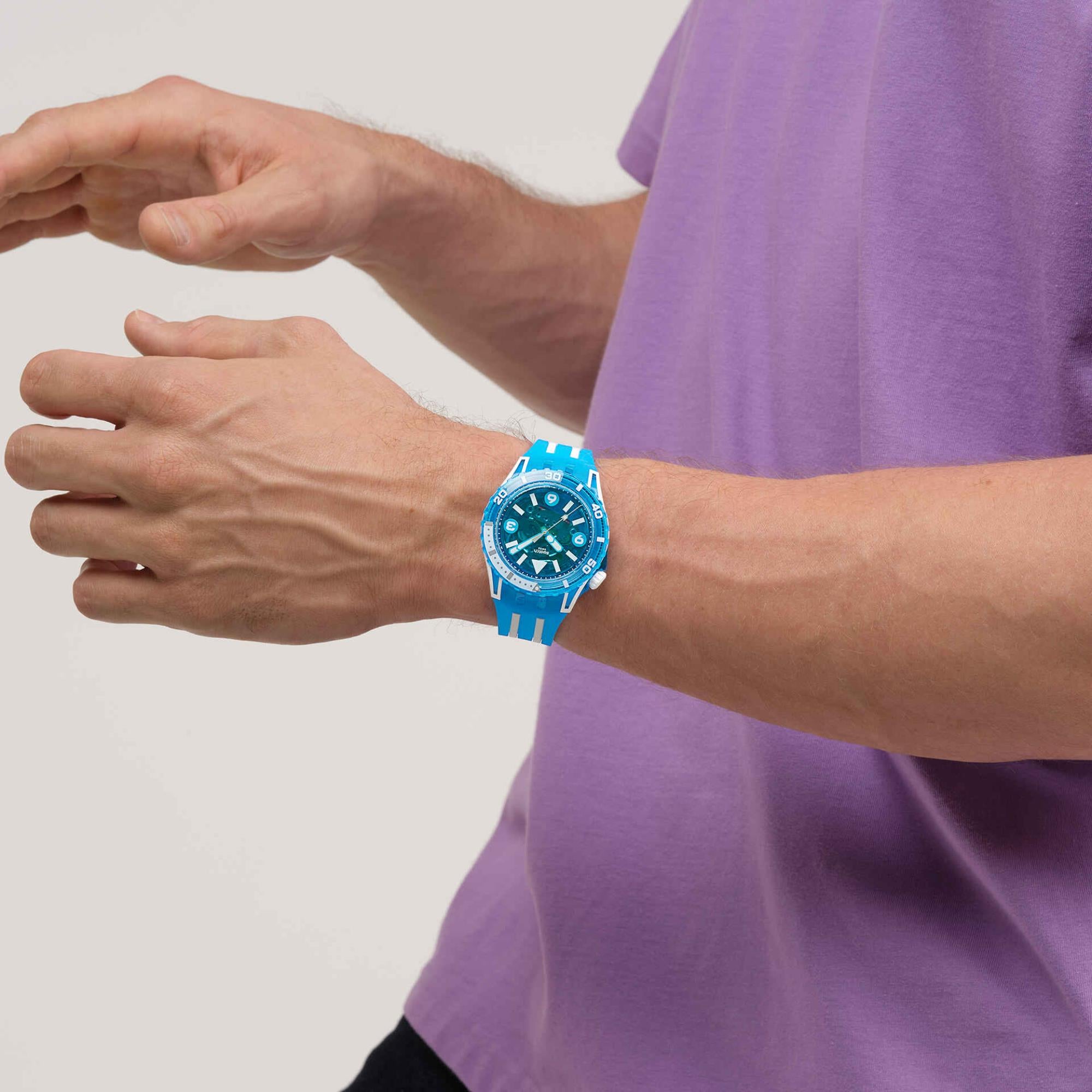 Swatch SCUBAQUA Blue Fire Blue Bioceramic Dial Silicone Strap Unisex Watch SSCU09S100