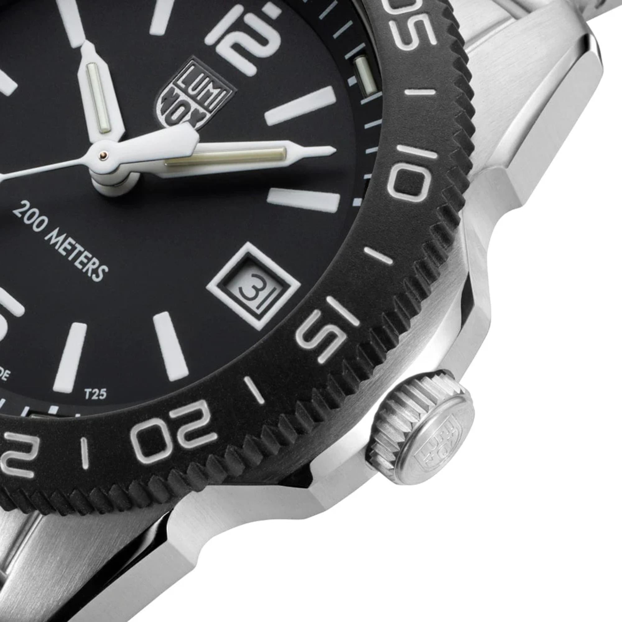 Luminox Pacific Diver Ripple Collection Quartz Black Dial Stainless Steel Strap Unisex Watch XS.3122M
