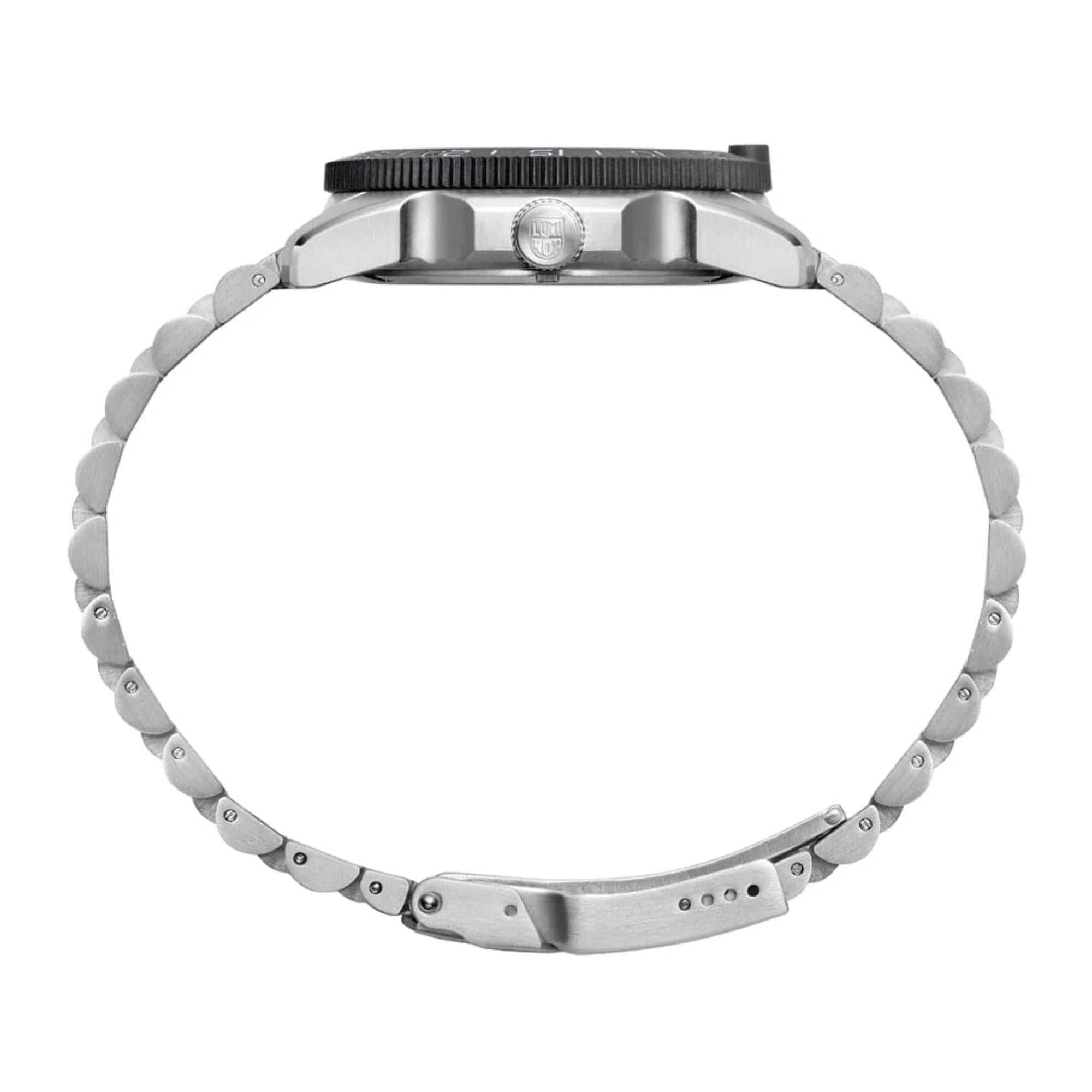 Luminox Pacific Diver Ripple Collection Quartz Black Dial Stainless Steel Strap Unisex Watch XS.3122M