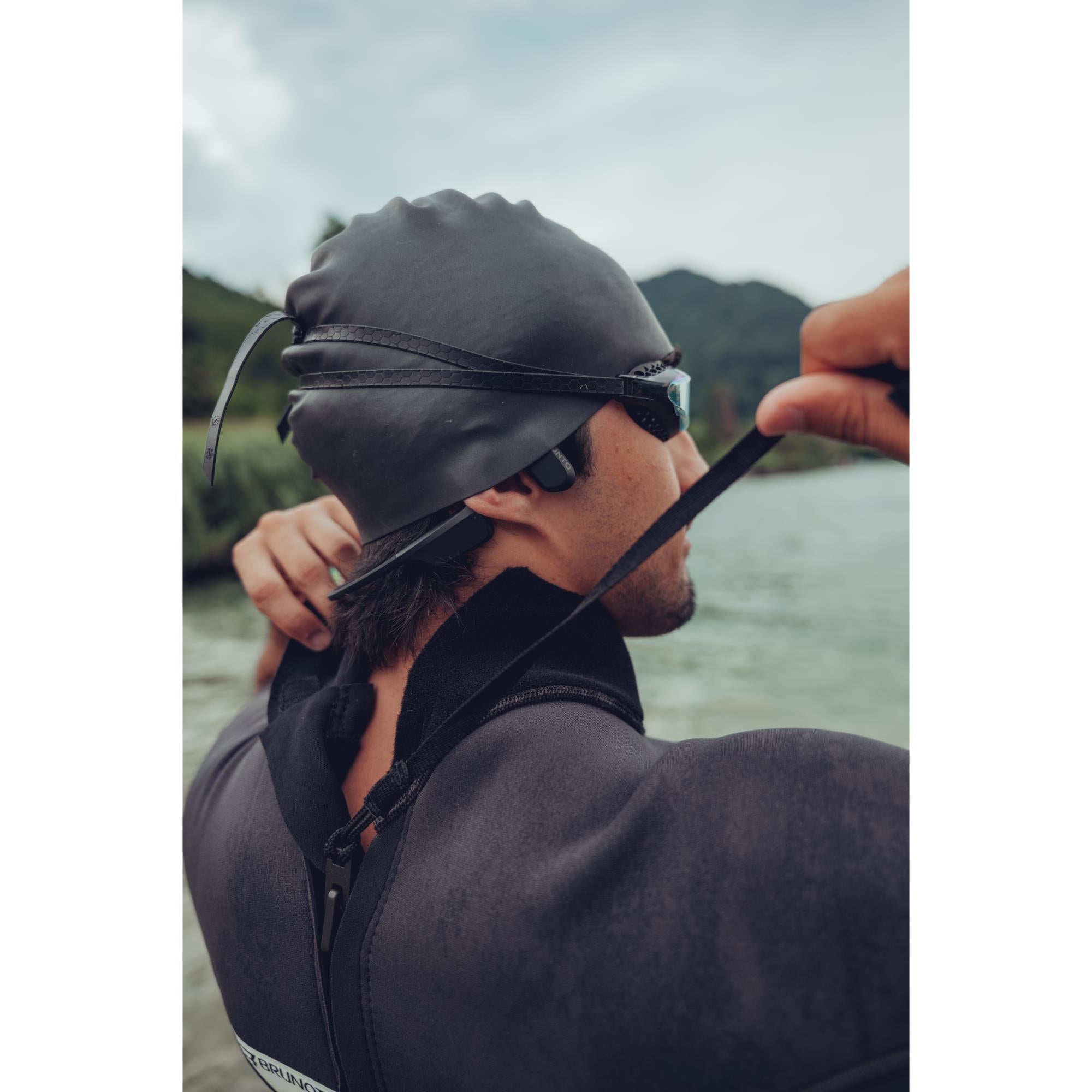 Suunto Aqua Black Sports Open-Ear Wireless Unisex Headphones SS051023000