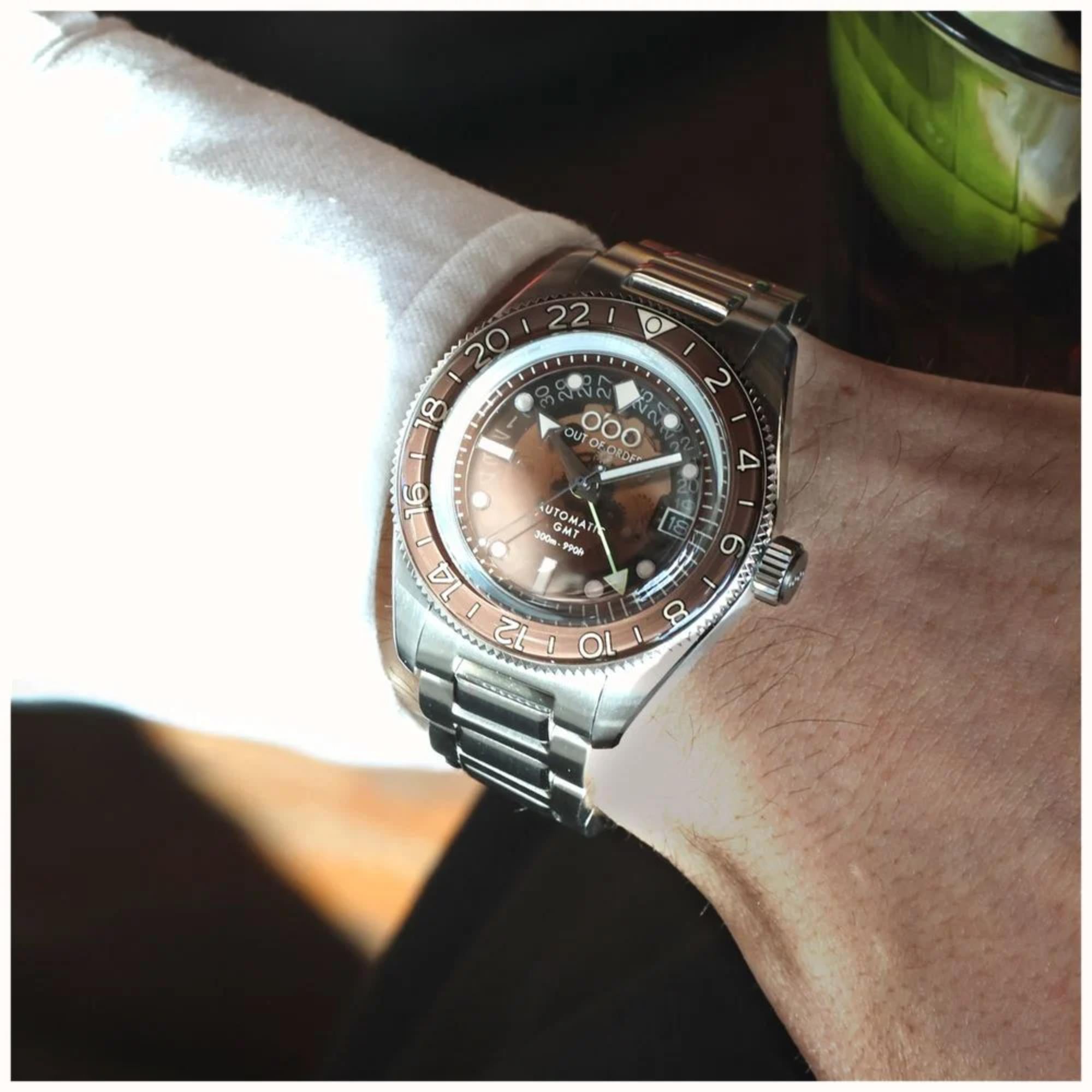 Out of Order Limited Edition Shaker Cuba Libre Automatic GMT Steel Strap Men's Watch OOO.001-25.CL.BAND.SS