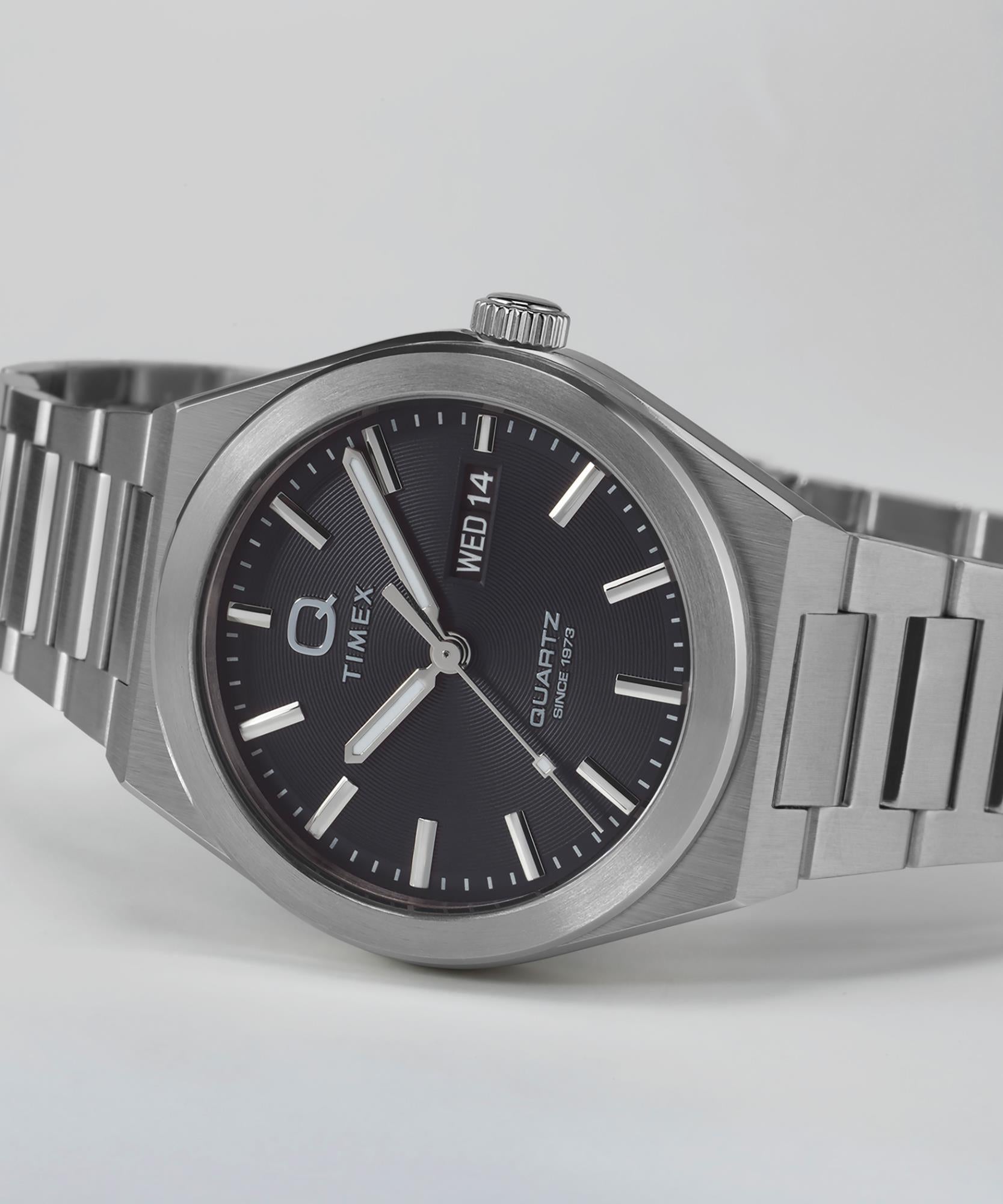 Timex Q Continental Quartz Black Dial Steel Strap Men's Watch TW2Y25000