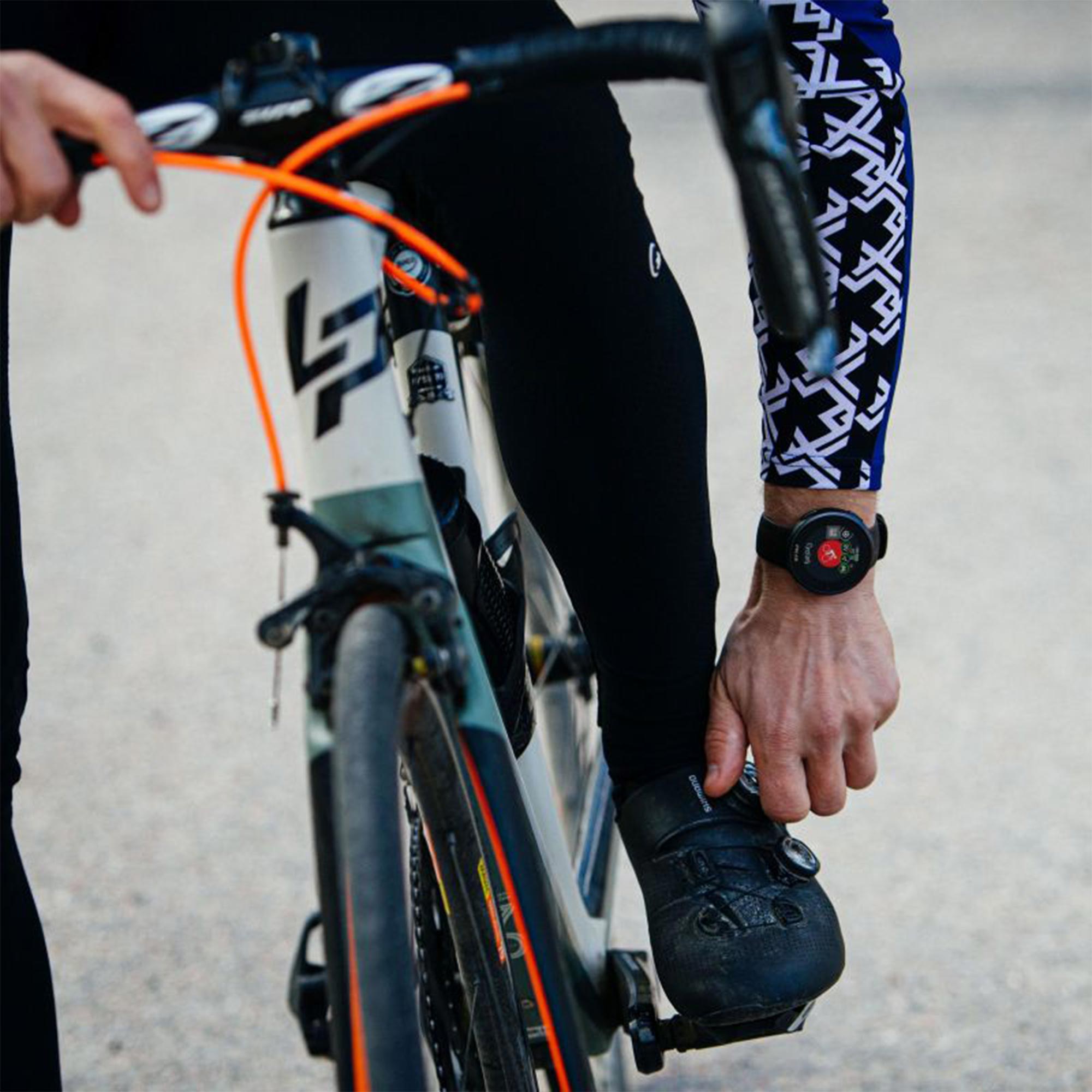 Polar Vantage V2 Quartz Digital Dial Black Rubber Strap Smartwatch 90082710