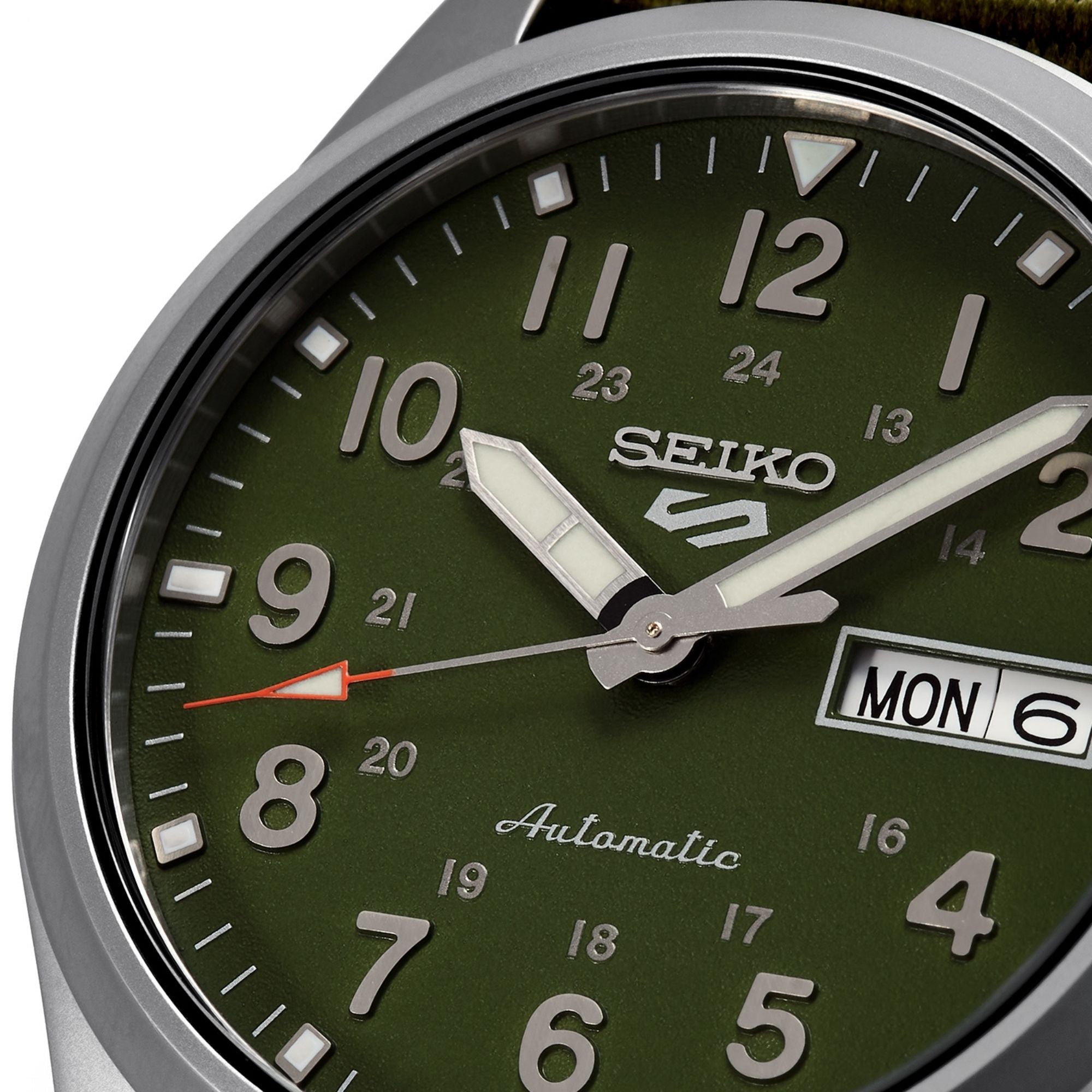 Seiko 5 Sports Field Military Watch Automatic Green Dial Green NATO Strap Men's Watch SRPG33K1