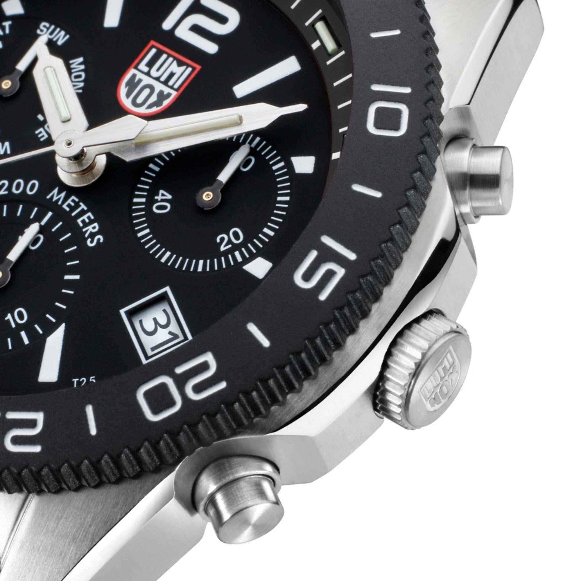 Luminox Pacific Diver Chronograph Stainless Steel Bracelet Mens Watch XS.3142